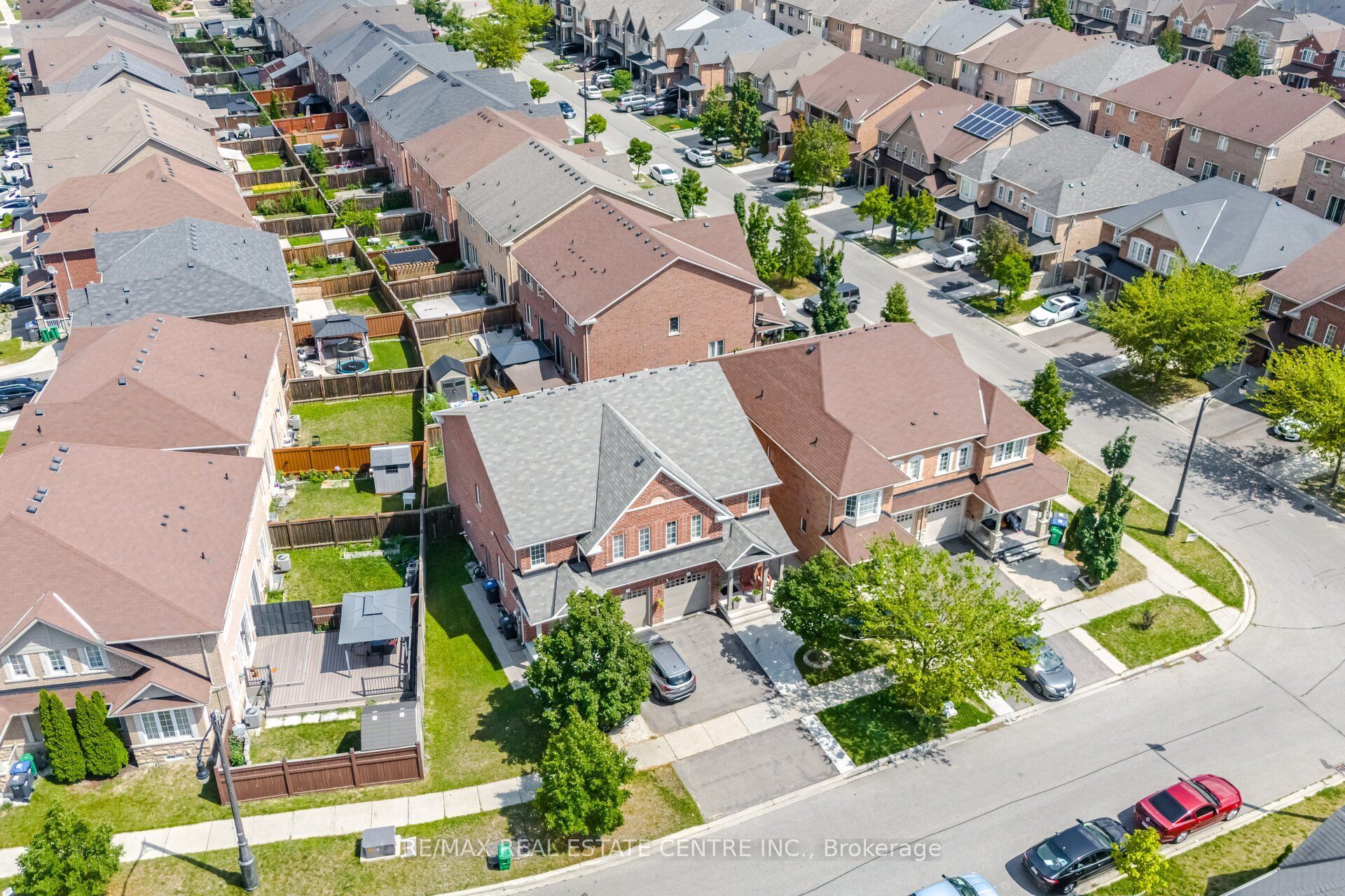 5 Delambray Street W, Brampton, ON L6R 3R9 photo 3