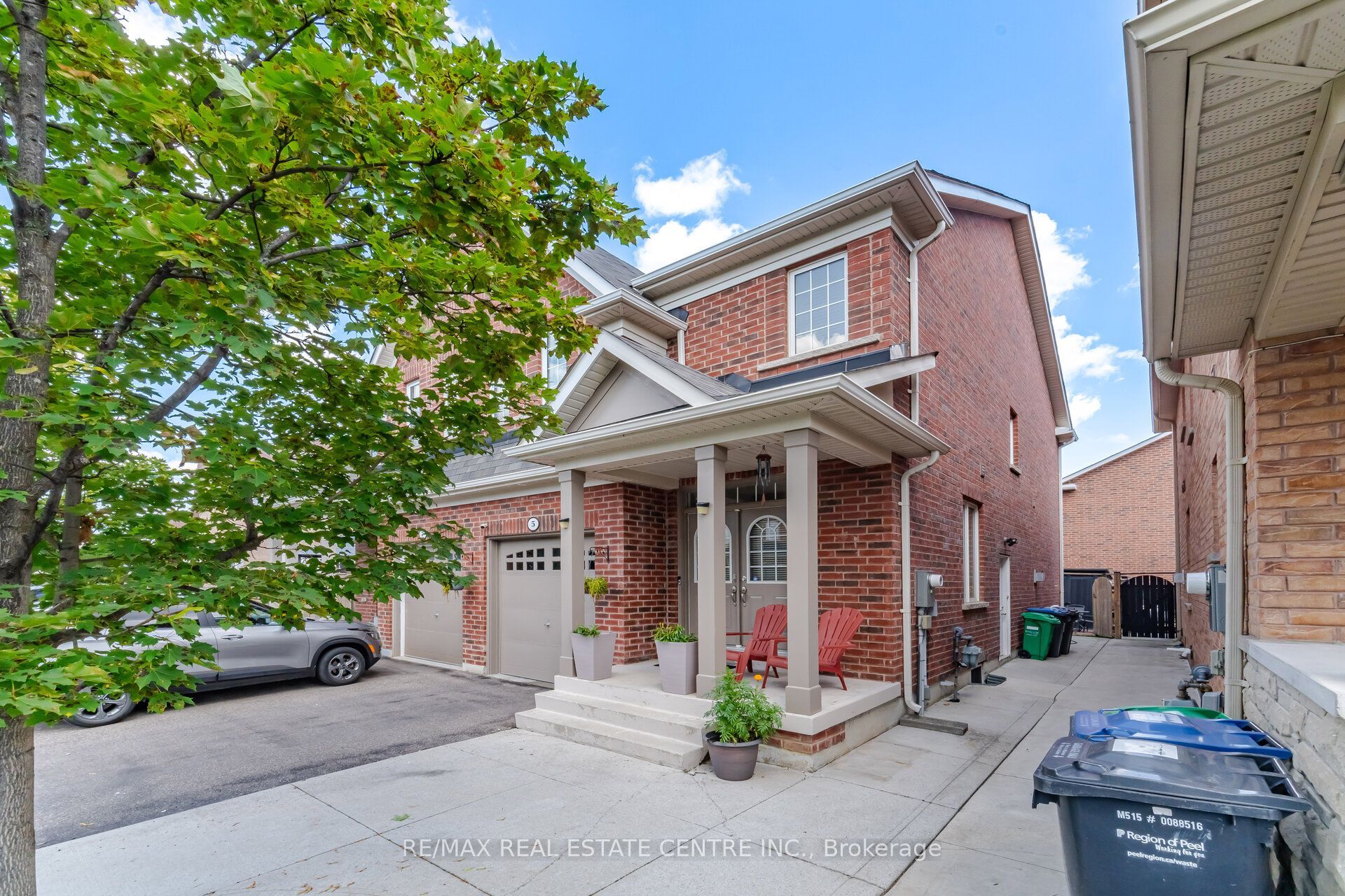 5 Delambray Street W, Brampton, ON L6R 3R9 photo 4