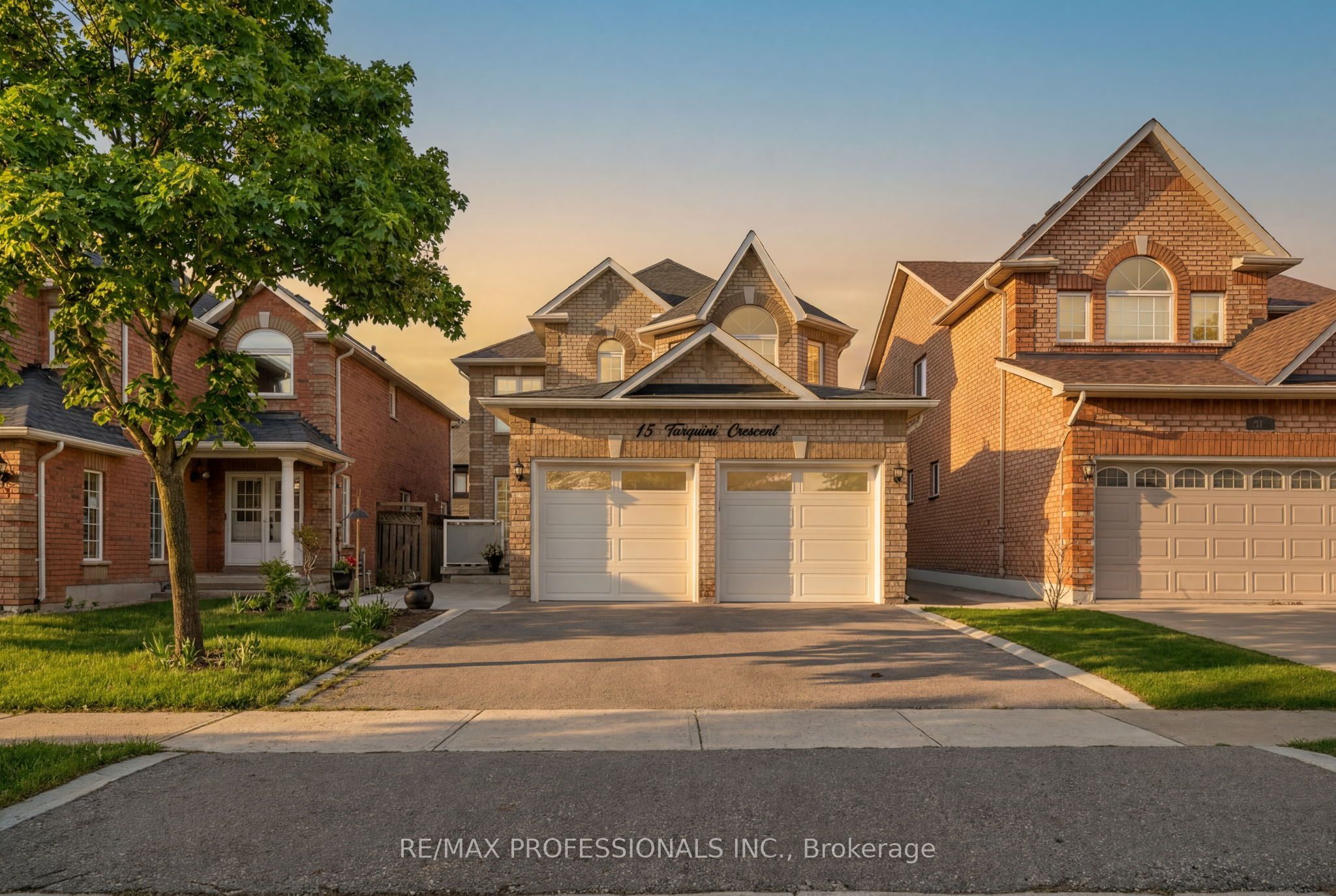 15 Tarquini Crescent, Caledon, ON L7E 2V8