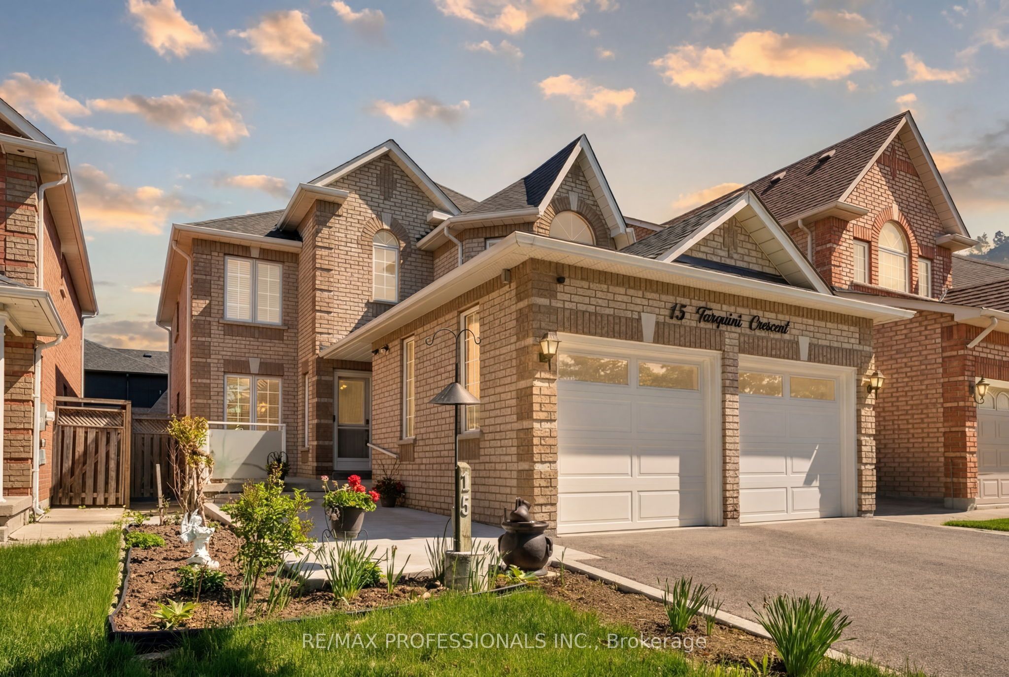 15 Tarquini Crescent, Caledon, ON L7E 2V8 photo 2