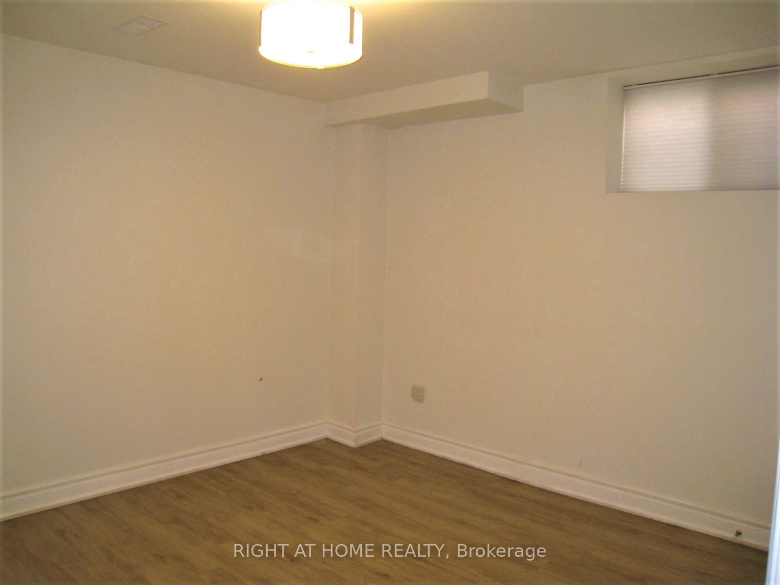4757 Glasshill Grove Basement, Mississauga, ON L5M 7R5 photo 4