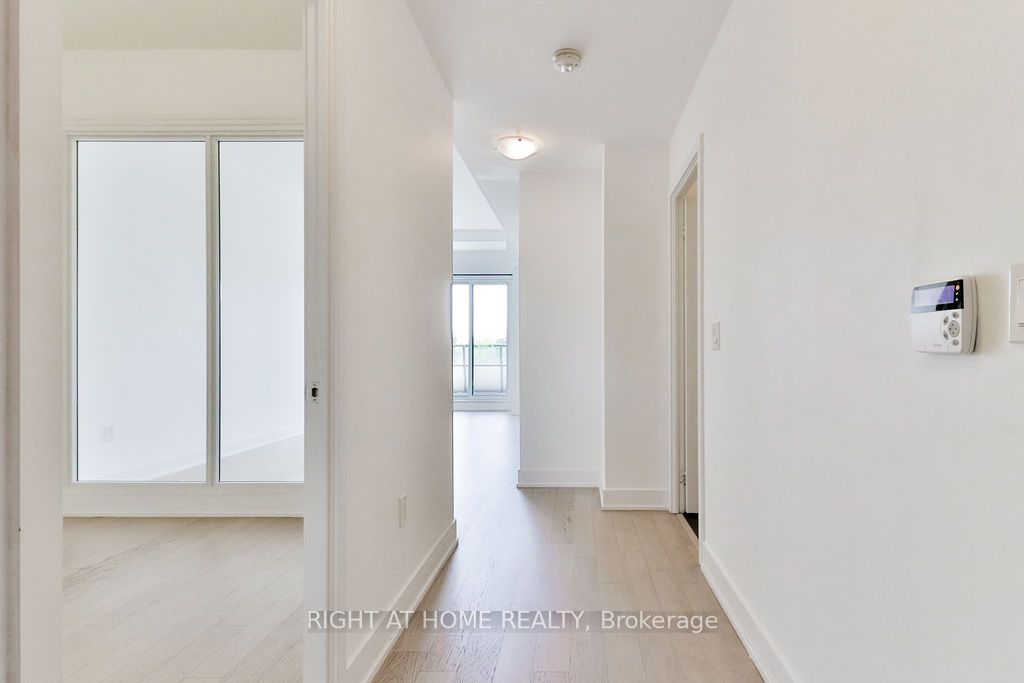 30 Shore Breeze Drive 236, Toronto, ON M8V 0J1 photo 3