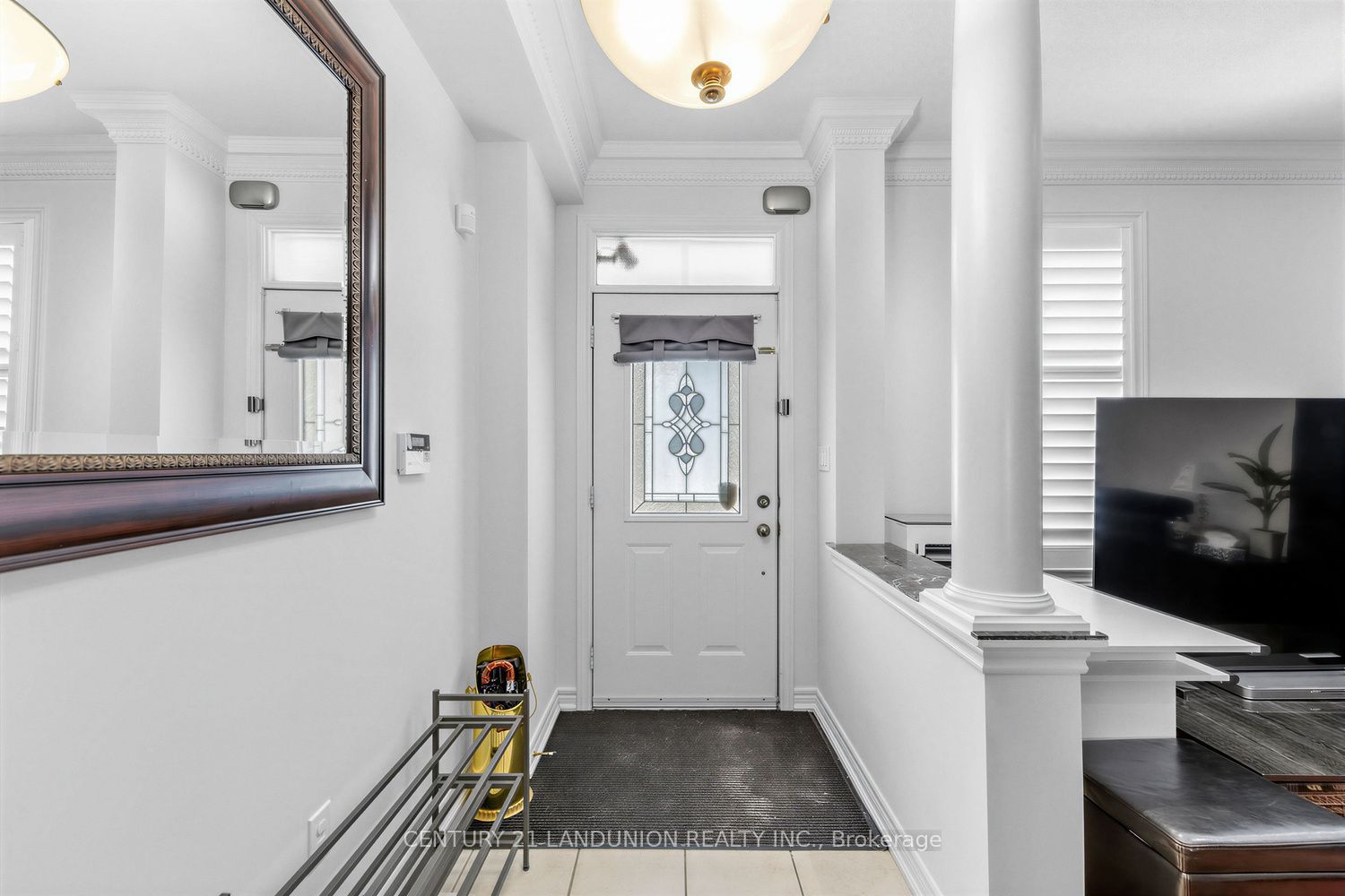 28 Herzberg Gardens, Toronto, ON M3J 3P4 photo 3