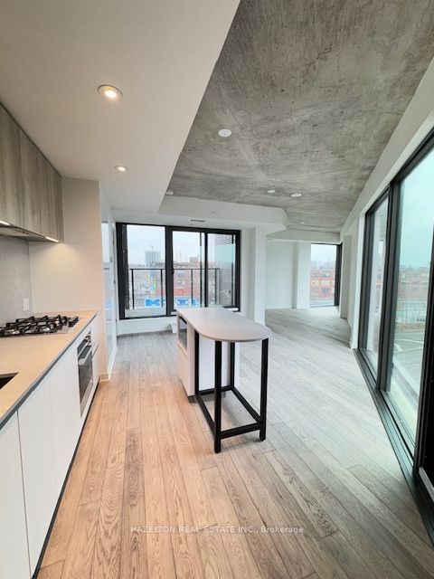 2625 Dundas Street W 514, Toronto, ON M6P 0C5 photo 5