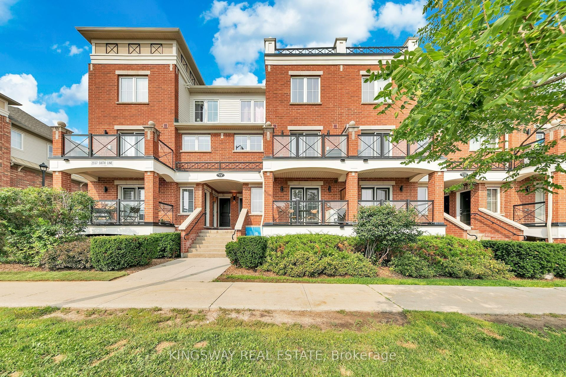 2557 Sixth Line 6, Oakville, ON L6H 0H7