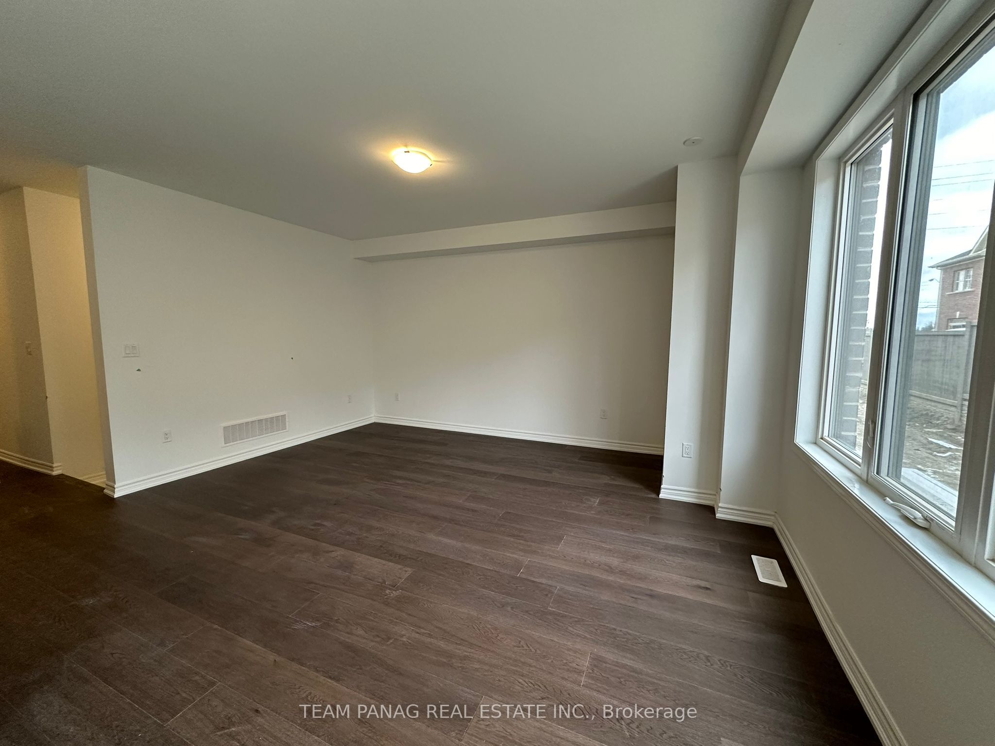 88 Keppel Circle Upper, Brampton, ON L7A 0B6 photo 4