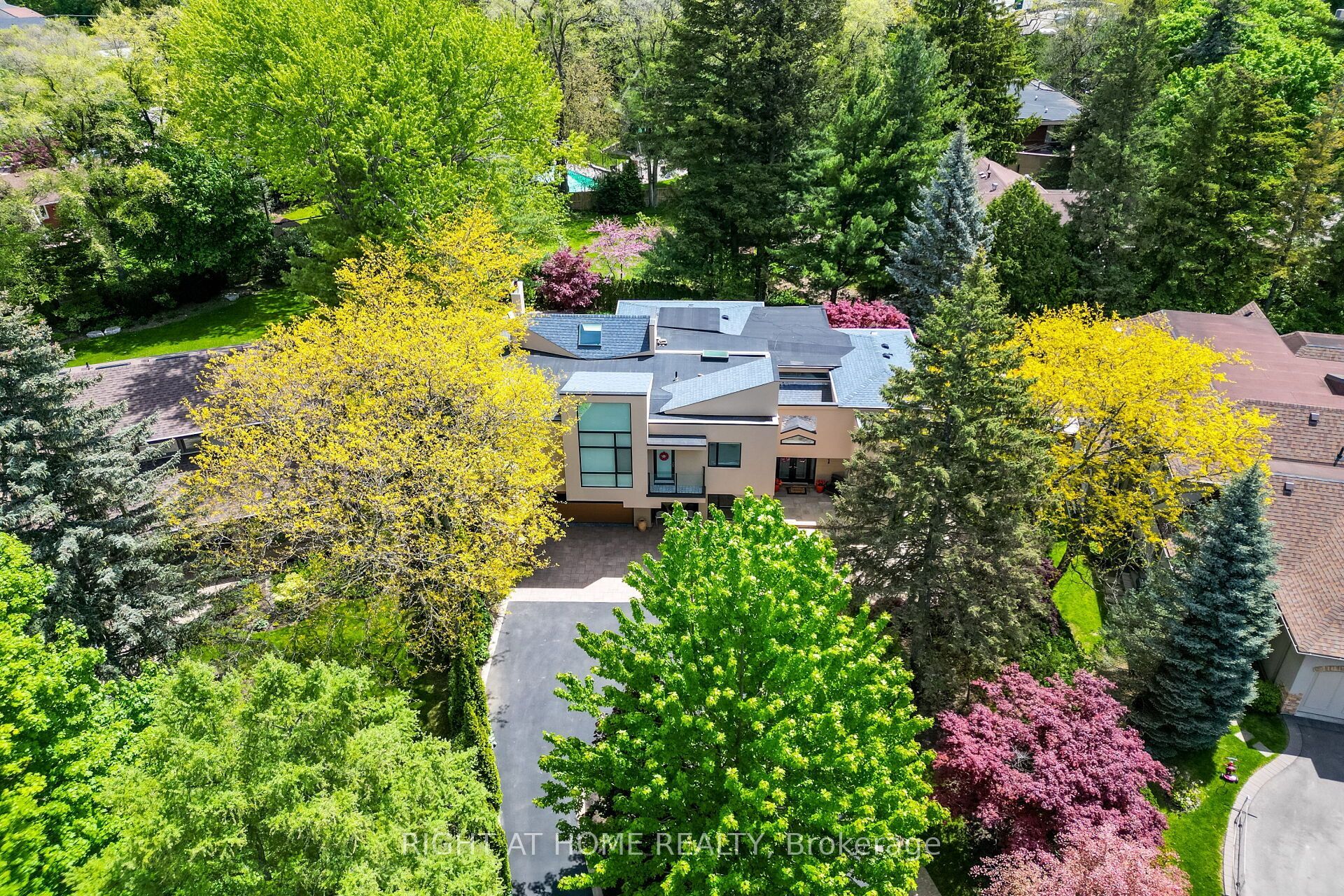 1 Friars Lane, Toronto, ON M9A 1T6 photo 5