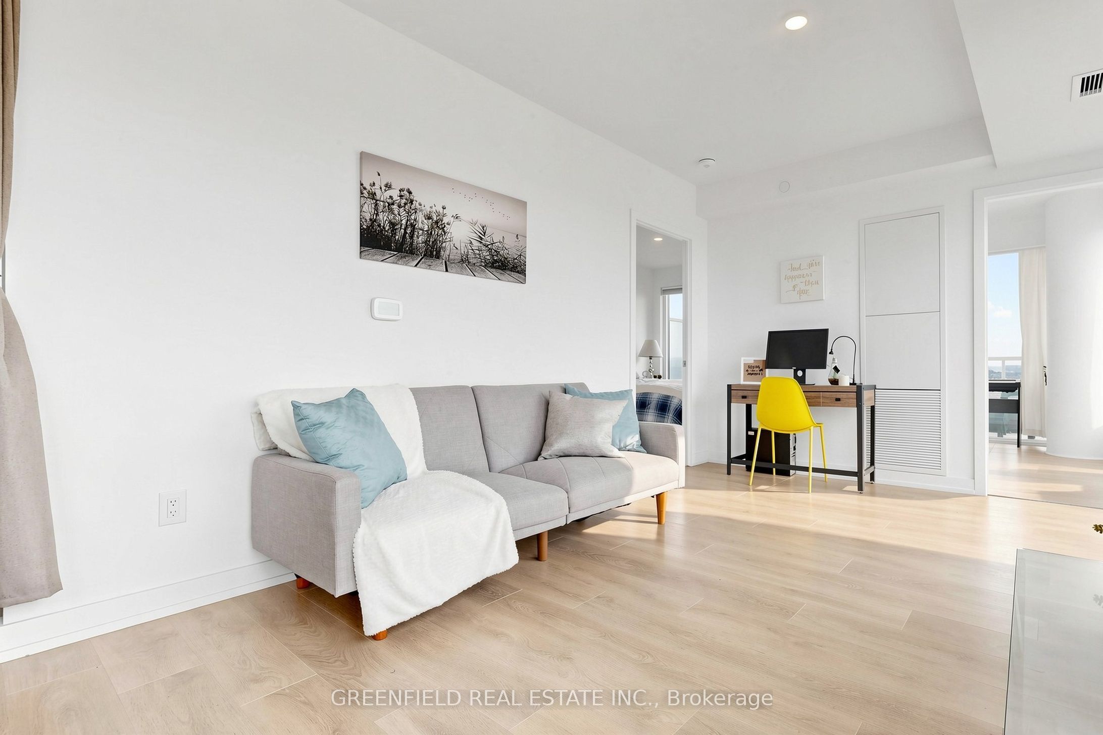 1100 Sheppard Avenue W 626, Toronto, ON M3A 0G8 photo 2