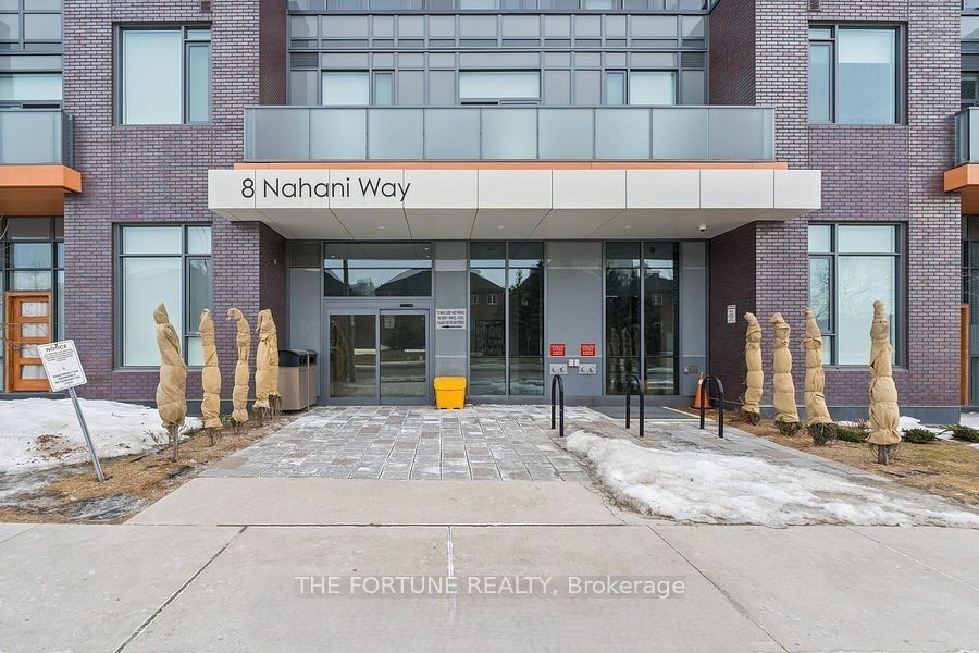 8 Nahani Way N 3101, Mississauga, ON L4Z 0C6 photo 2