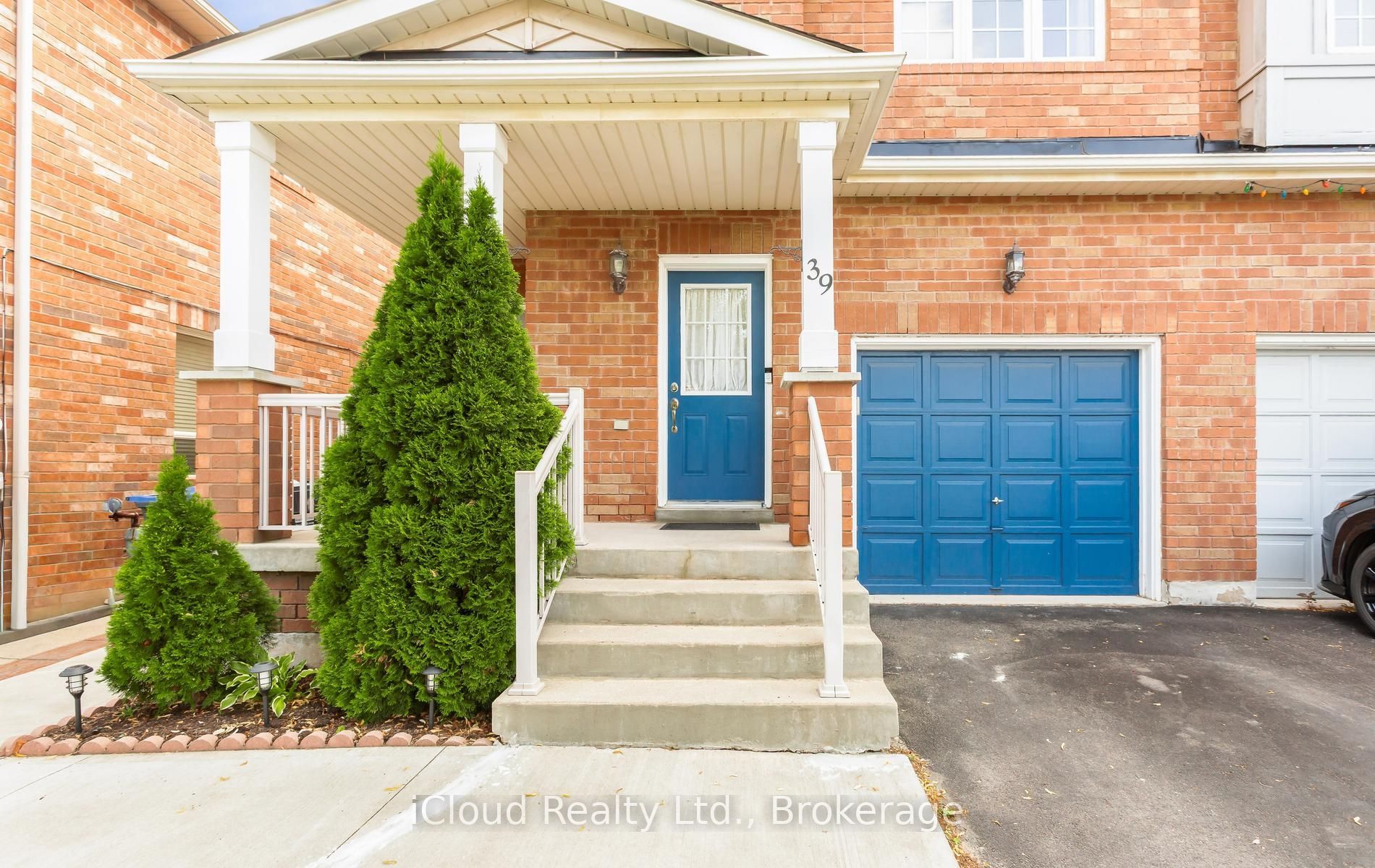 39 Flurry Circle, Brampton, ON L6X 0S7 photo 4