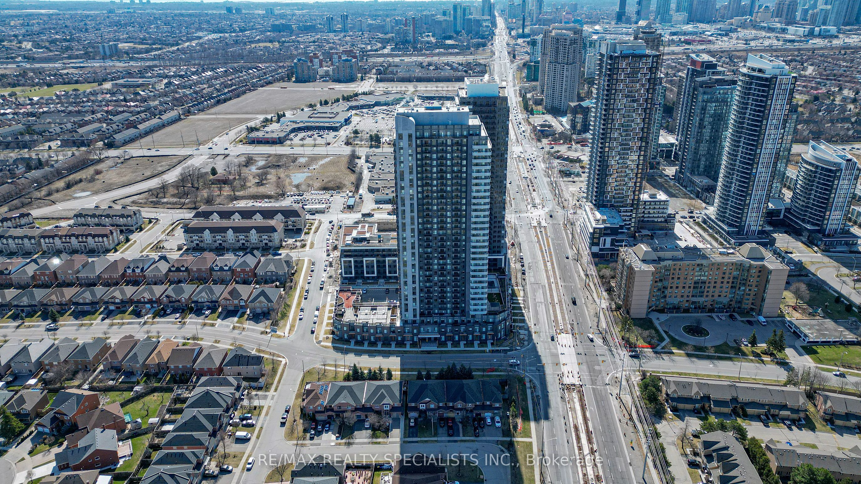 8 Nahani Way 321, Mississauga, ON L4Z 0C6 photo 2