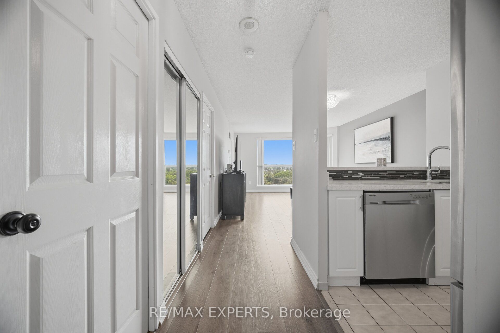 2155 Burnhamthorpe Road W 1408, Mississauga, ON L5L 5P4
