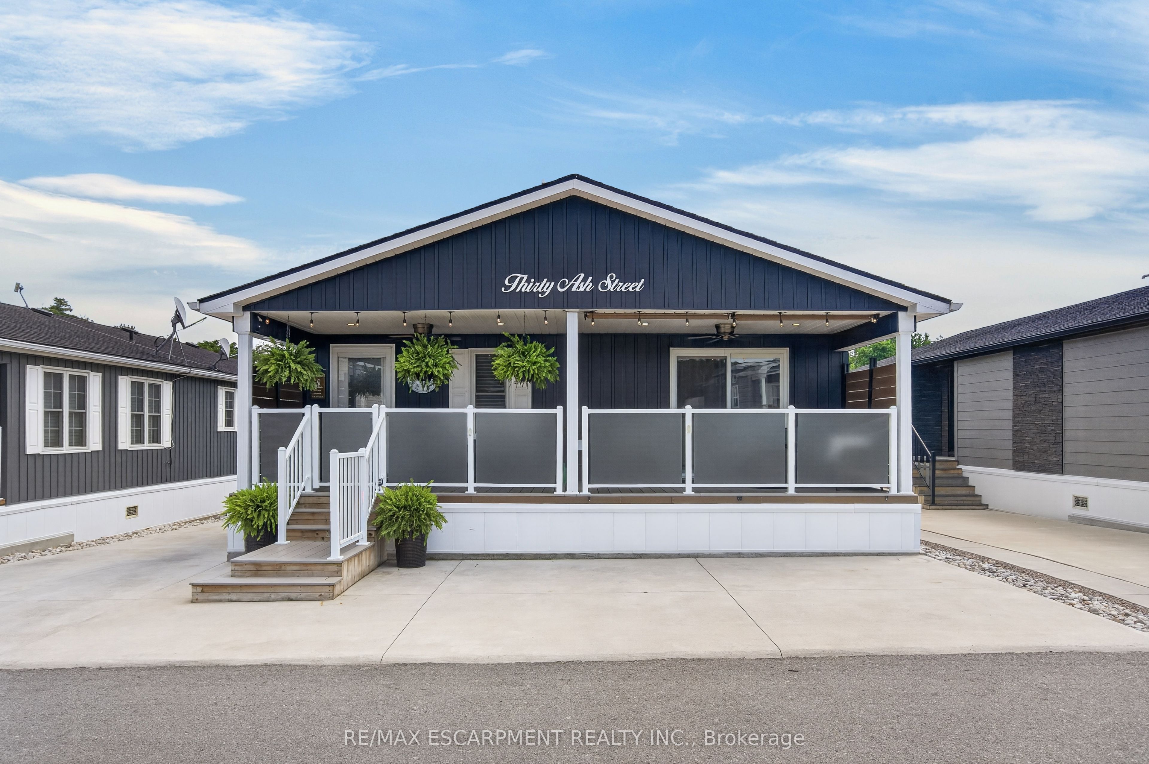 4449 Milburough Line 30 Ash Street, Burlington, ON L7P 0C5