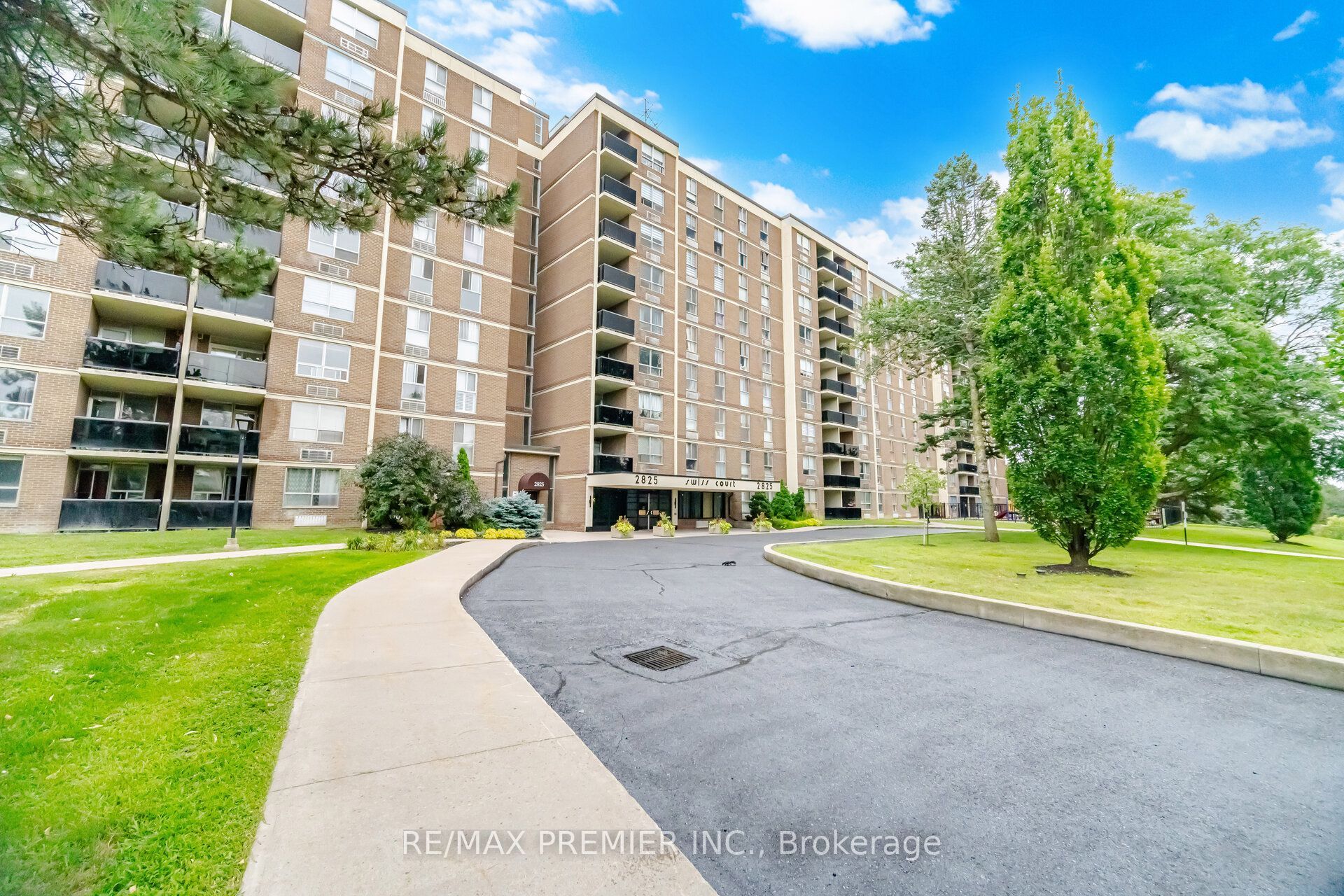 2825 Islington Avenue 406, Toronto, ON M9L 2K1 photo 2