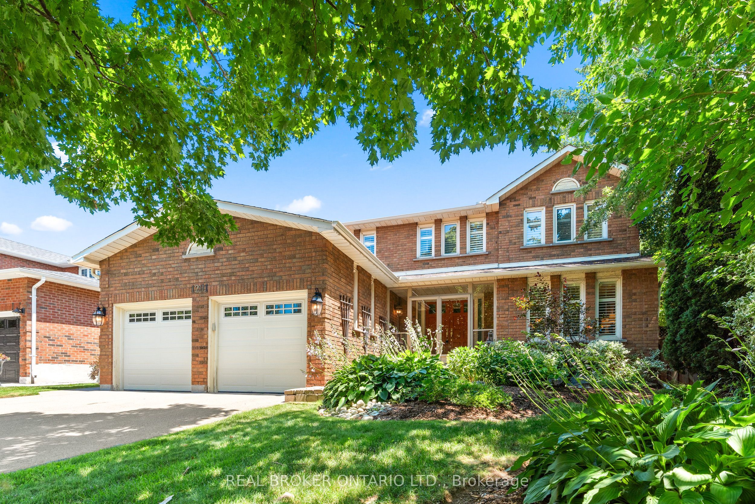 1291 Windrush Drive, Oakville, ON L6M 1W4 photo 2