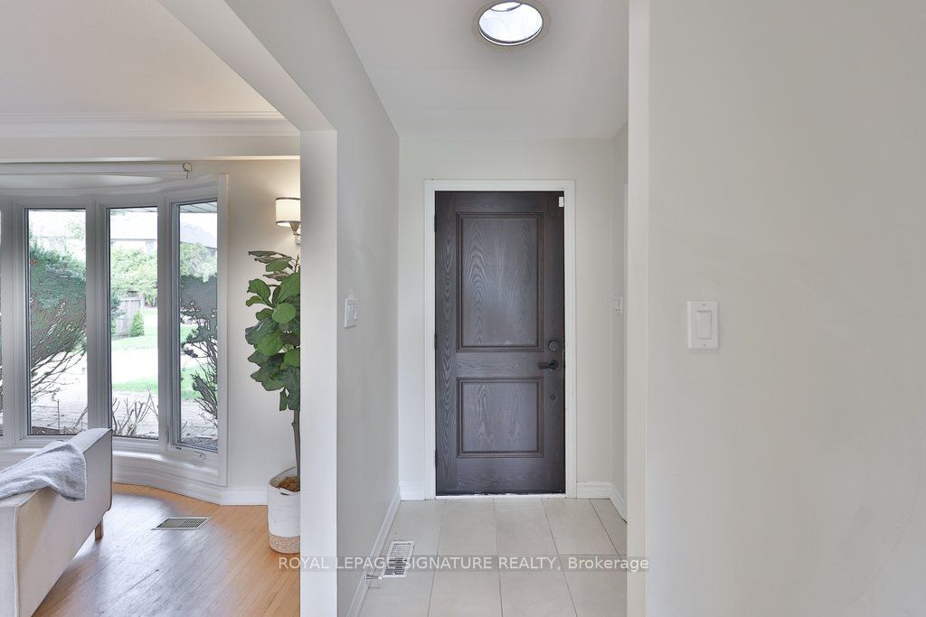 1486 Hixon Road S, Oakville, ON L6L 1S3 photo 4