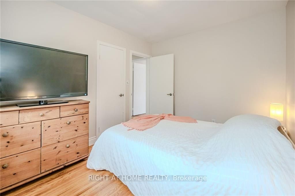 1385 Olga Drive B, Burlington, ON L7S 1L1 photo 3