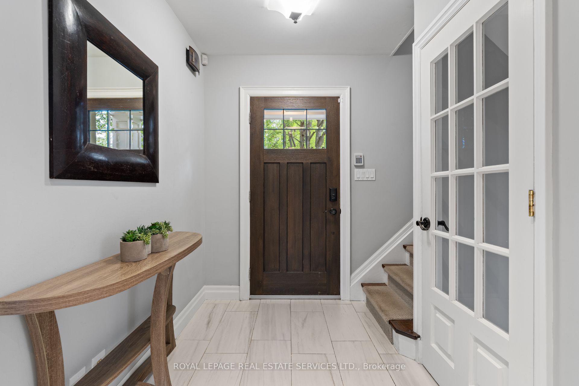 100 Dunedin Drive, Toronto, ON M8X 2K5 photo 2