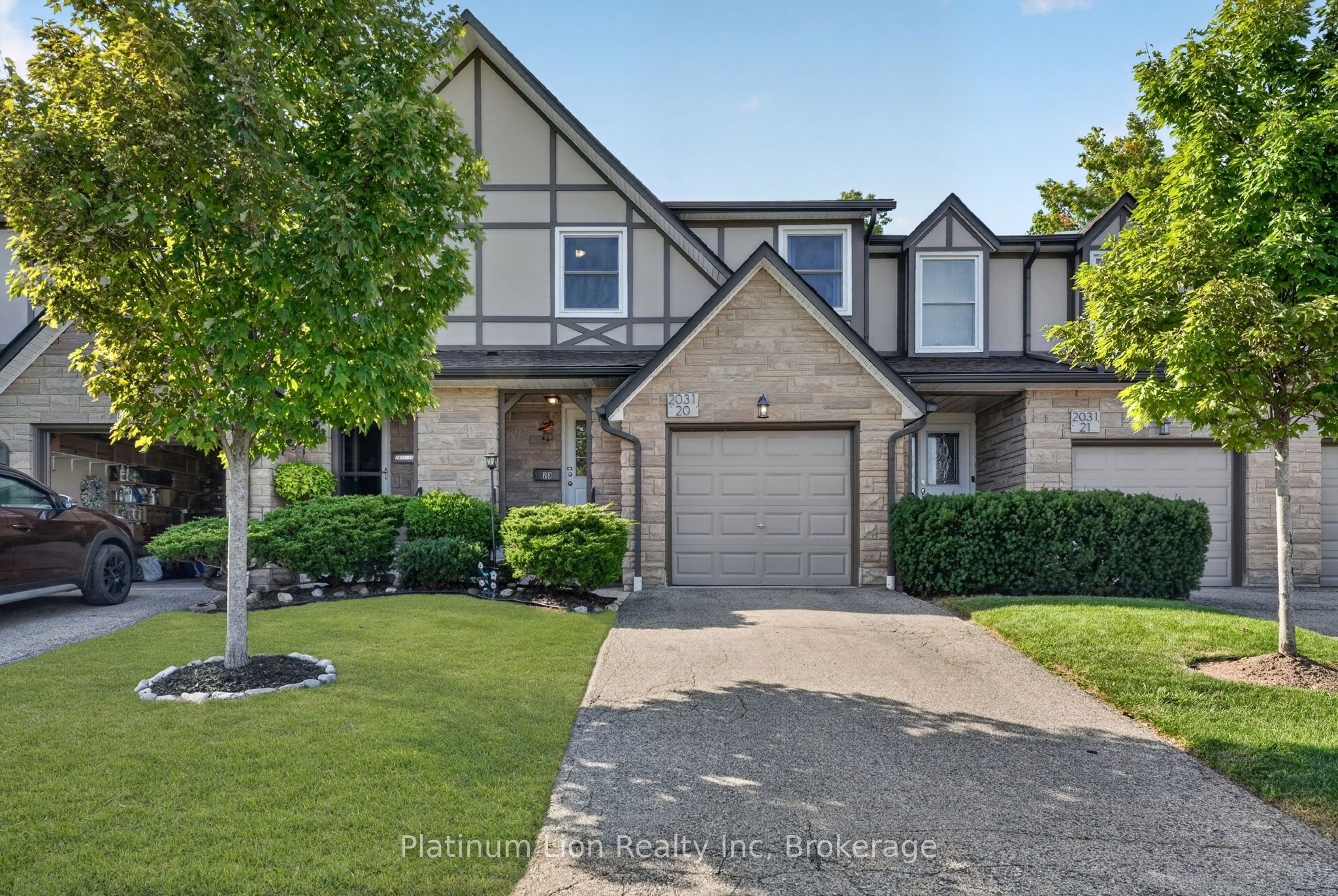 2031 Amherst Heights Court 20, Burlington, ON L7P 3R2 photo 2