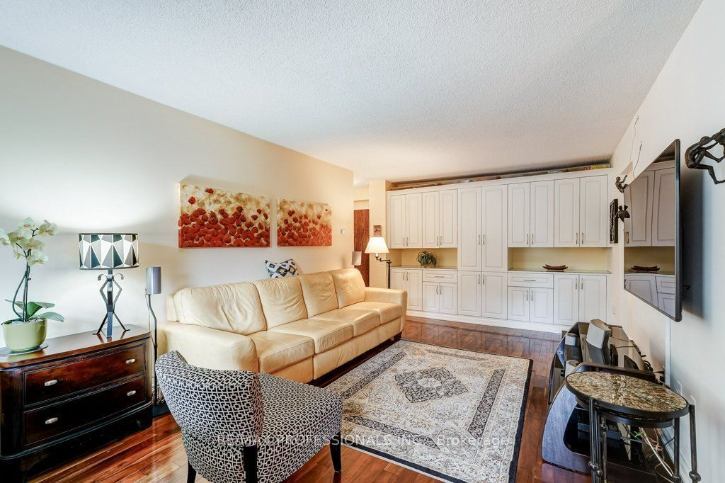 420 Mill Road 112, Toronto, ON M9C 1Z1 photo 4