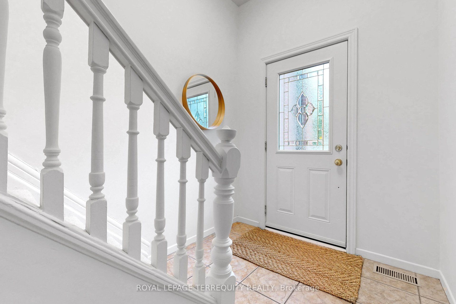 372 St Johns Road, Toronto, ON M6S 2K8 photo 3