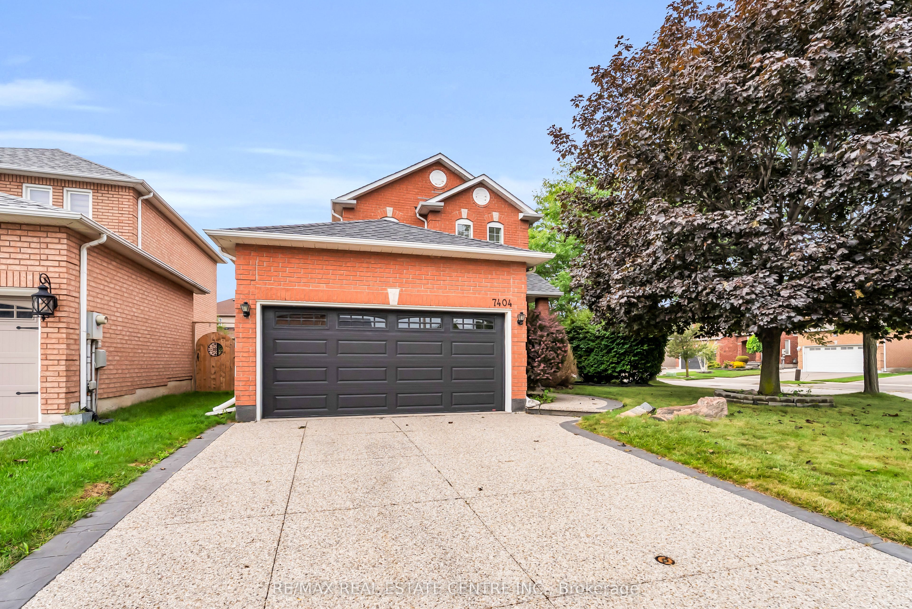 7404 Davemark Court, Mississauga, ON L5N 7P3 photo 4