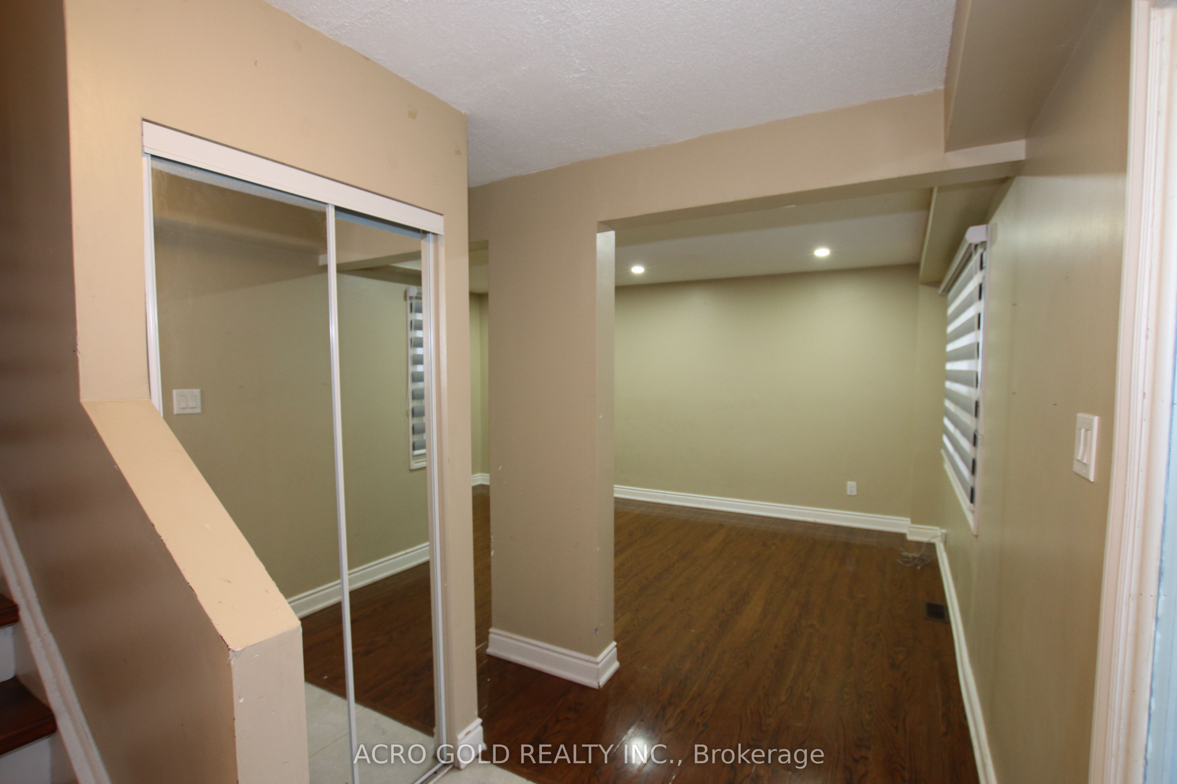 13 Hillgate Drive, Brampton, ON L6S 1P9 photo 4