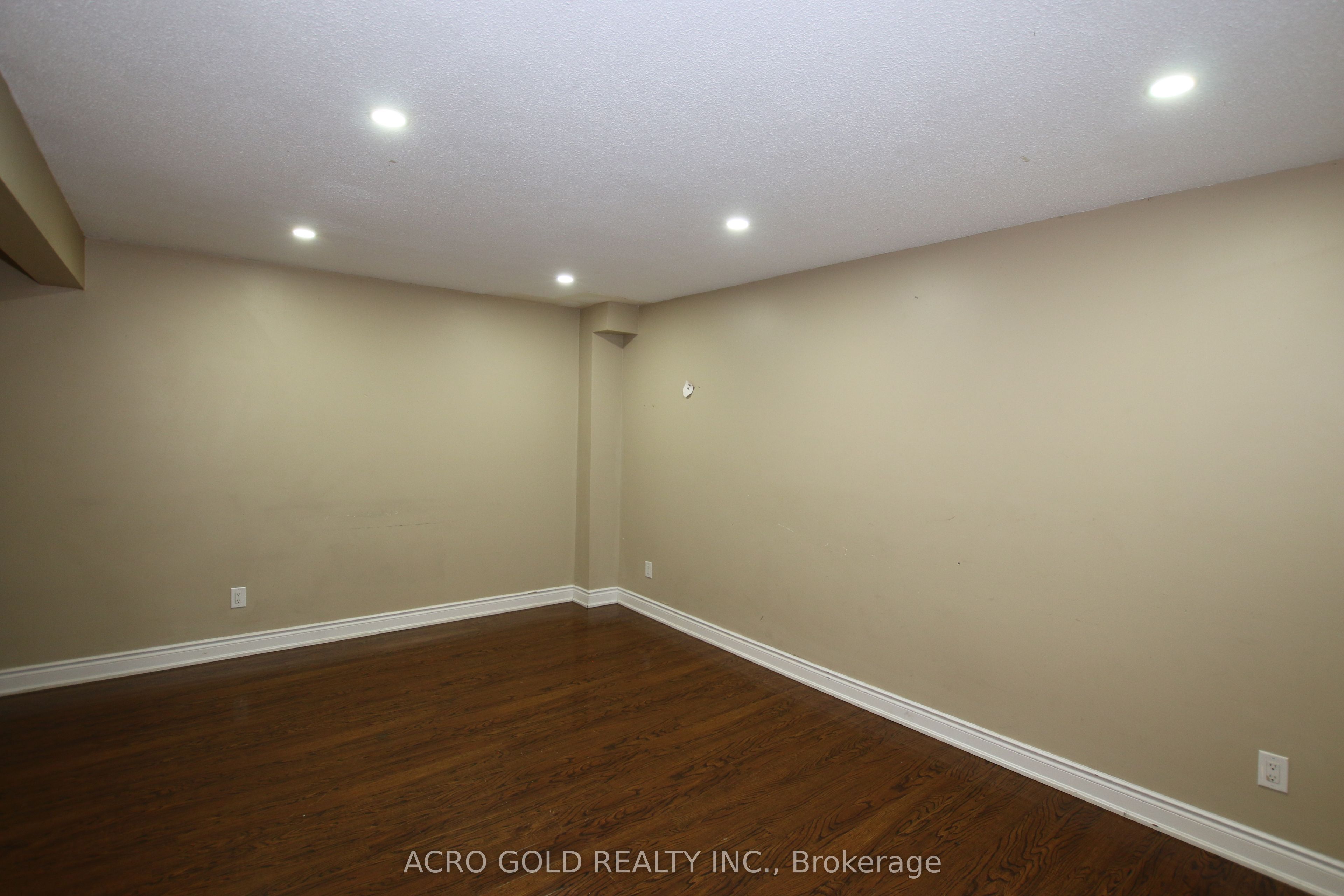 13 Hillgate Drive, Brampton, ON L6S 1P9 photo 5