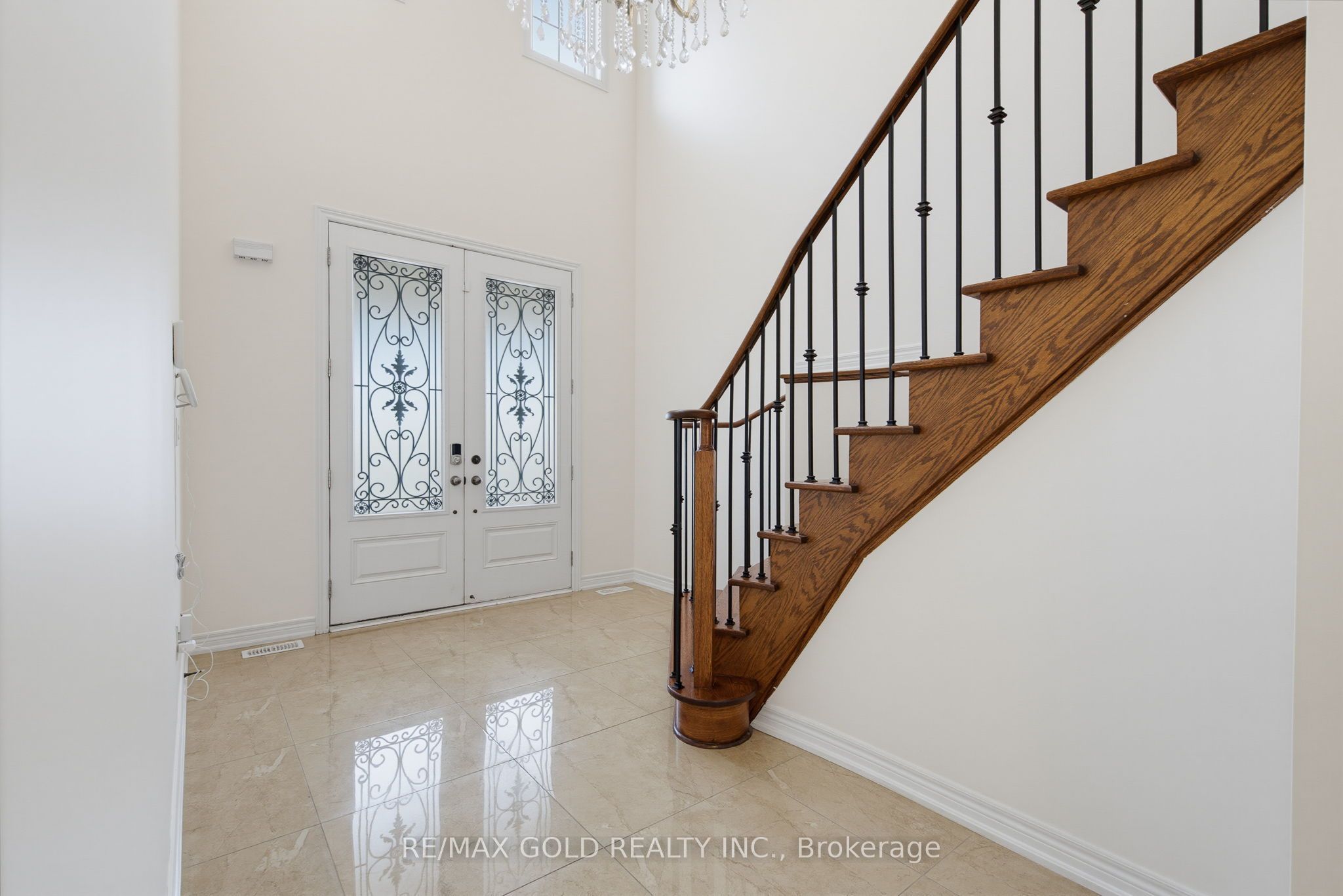 22 Durango Drive, Brampton, ON L6X 2Z2 photo 2