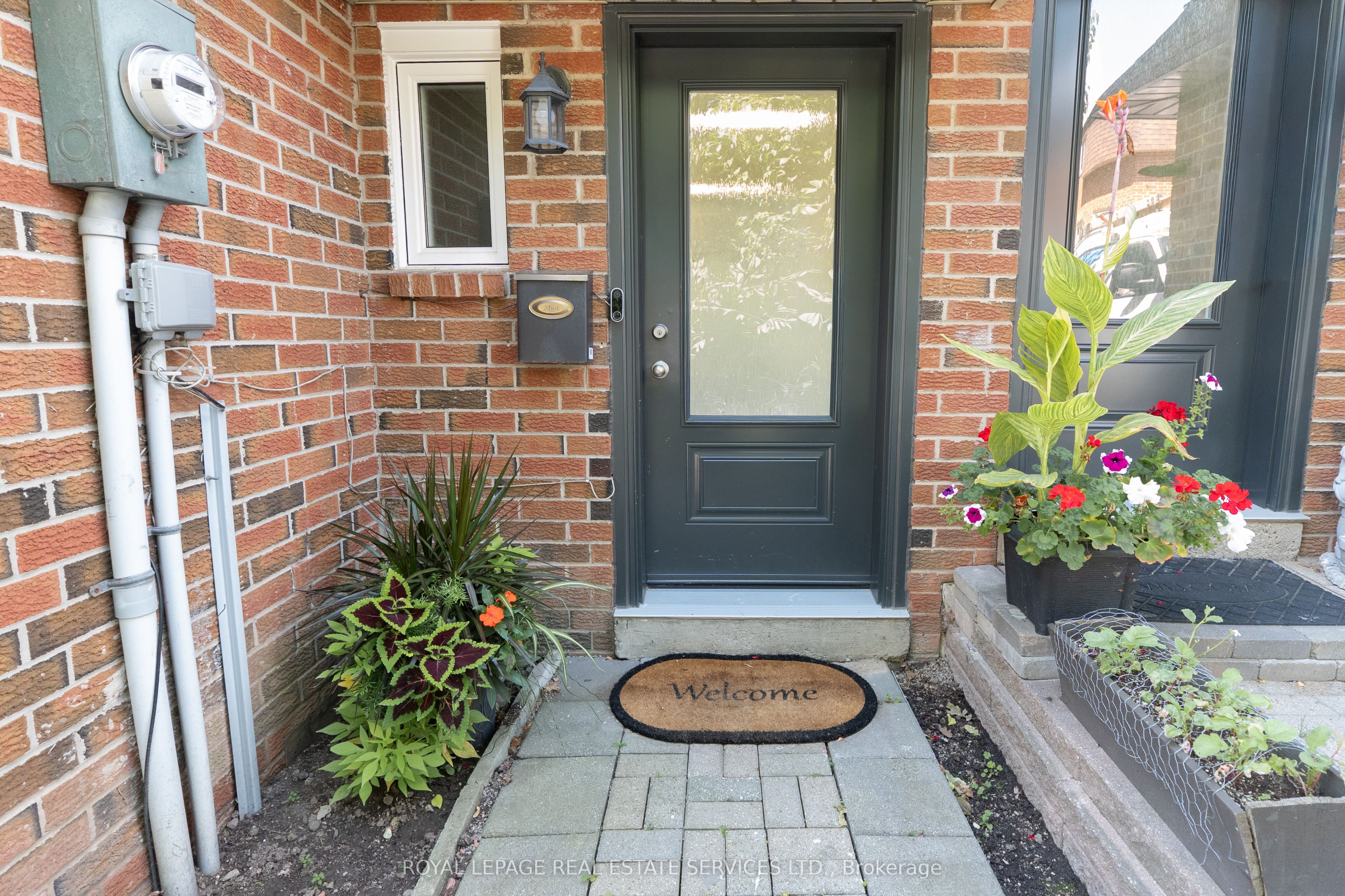 30 Heslop Road 36, Milton, ON L9T 1B3 photo 2