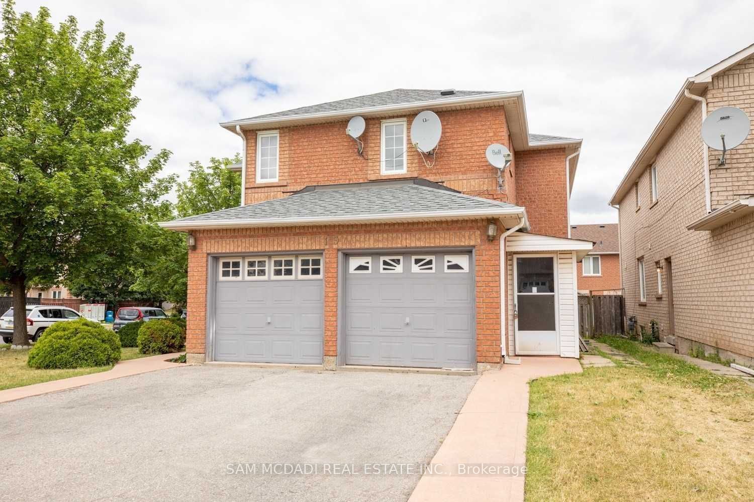 19 Sterritt Drive, Brampton, ON L6Y 5E4 photo 2