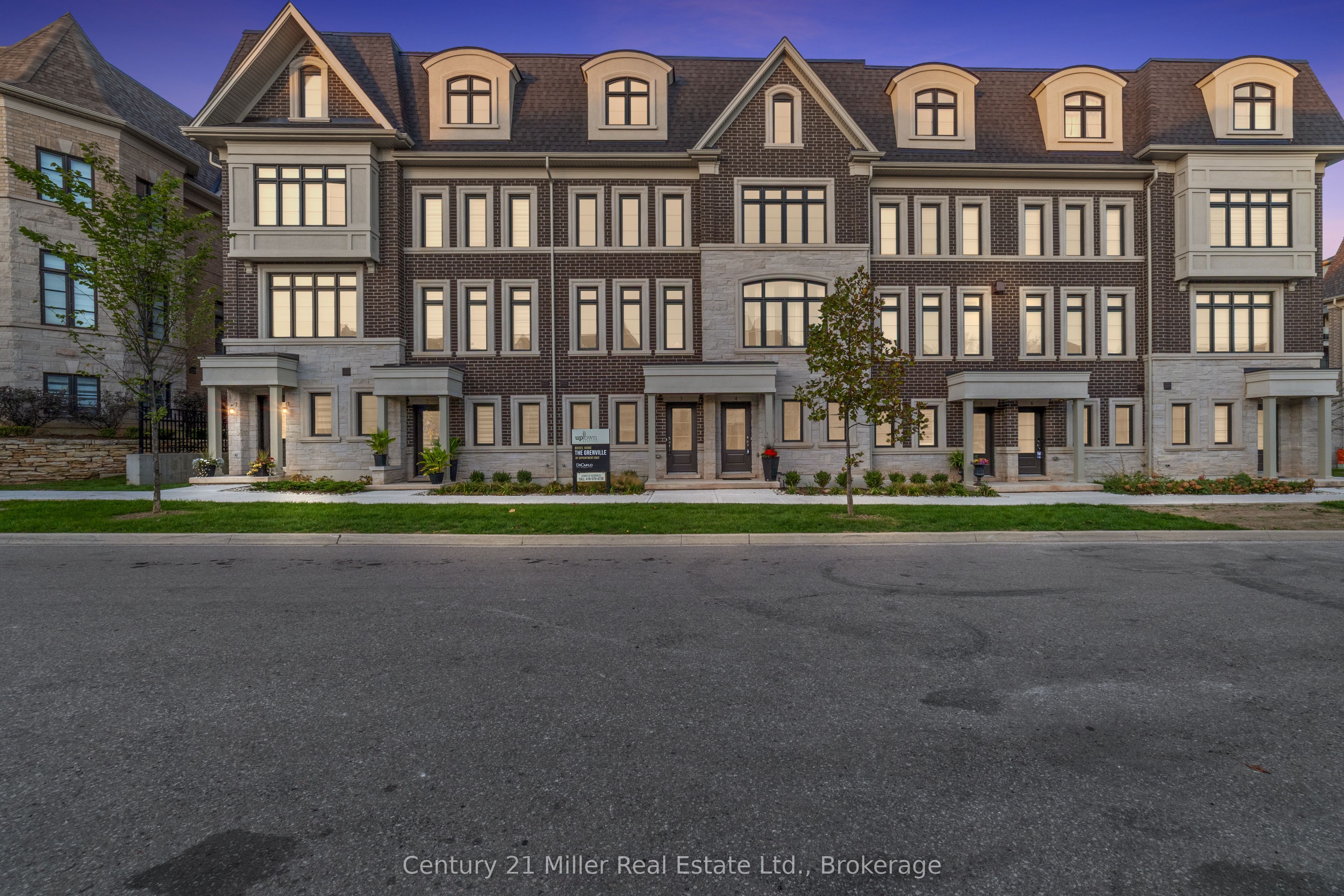 2123 Lillykin Street 3, Oakville, ON L6H 0J7