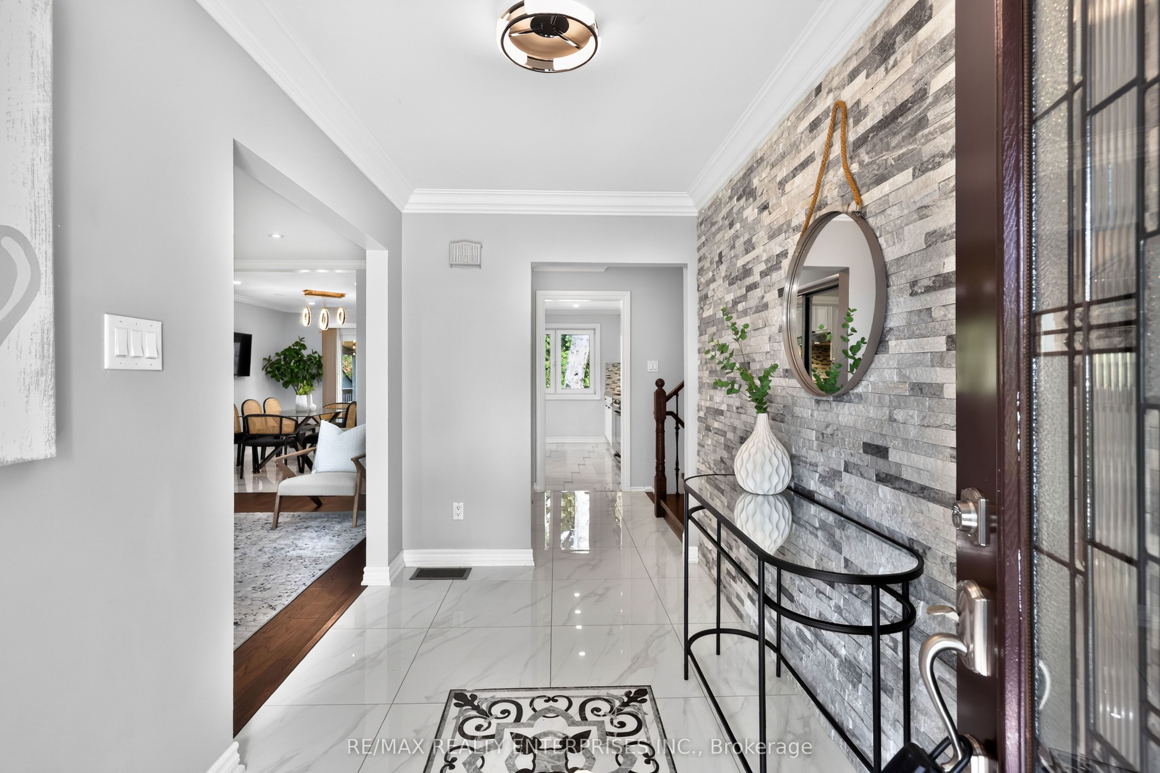 1873 Briarcrook Crescent, Mississauga, ON L4Y 1X3 photo 5