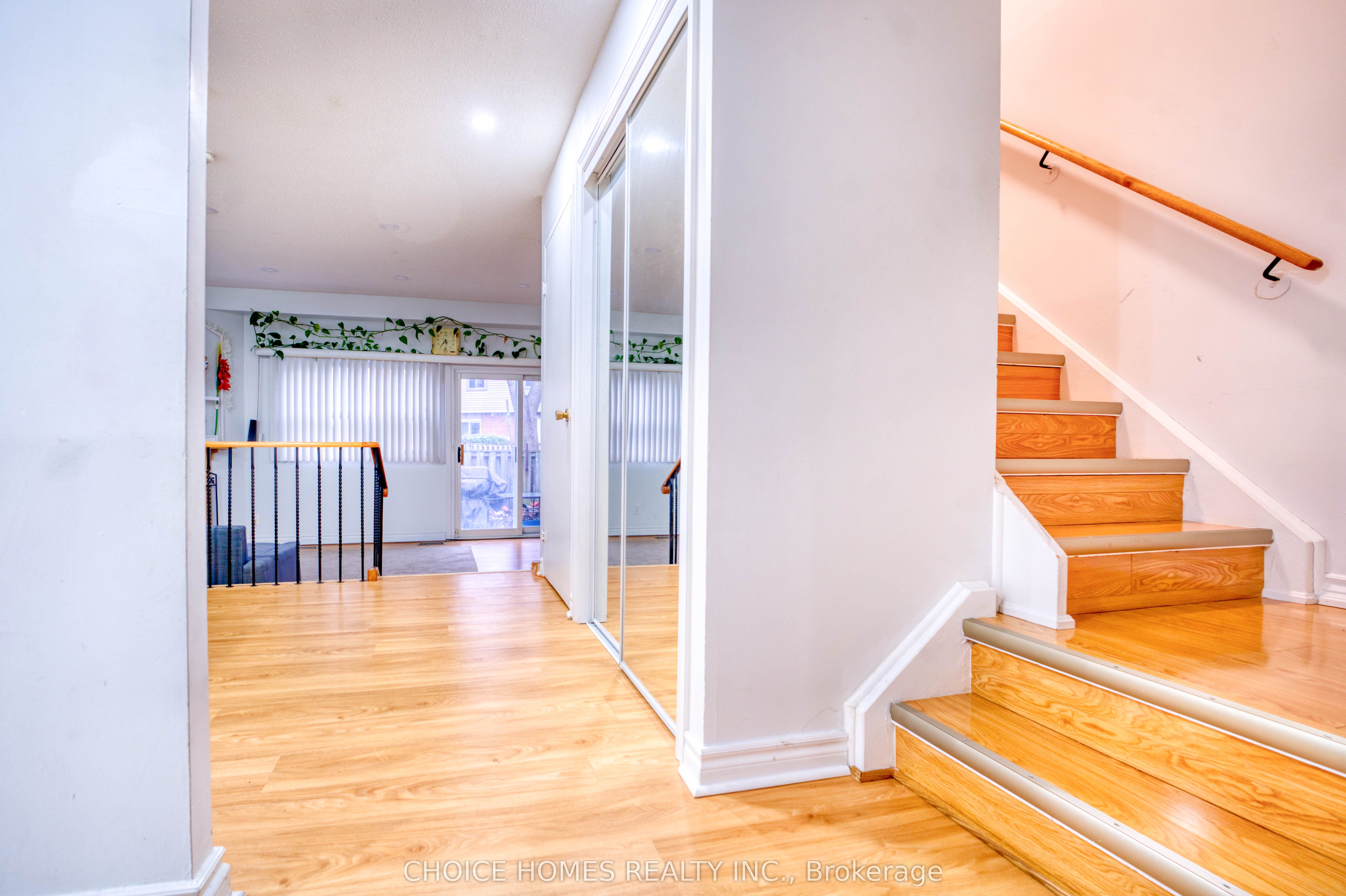 525 Meadows Boulevard 73, Mississauga, ON L4Z 1H2 photo 4