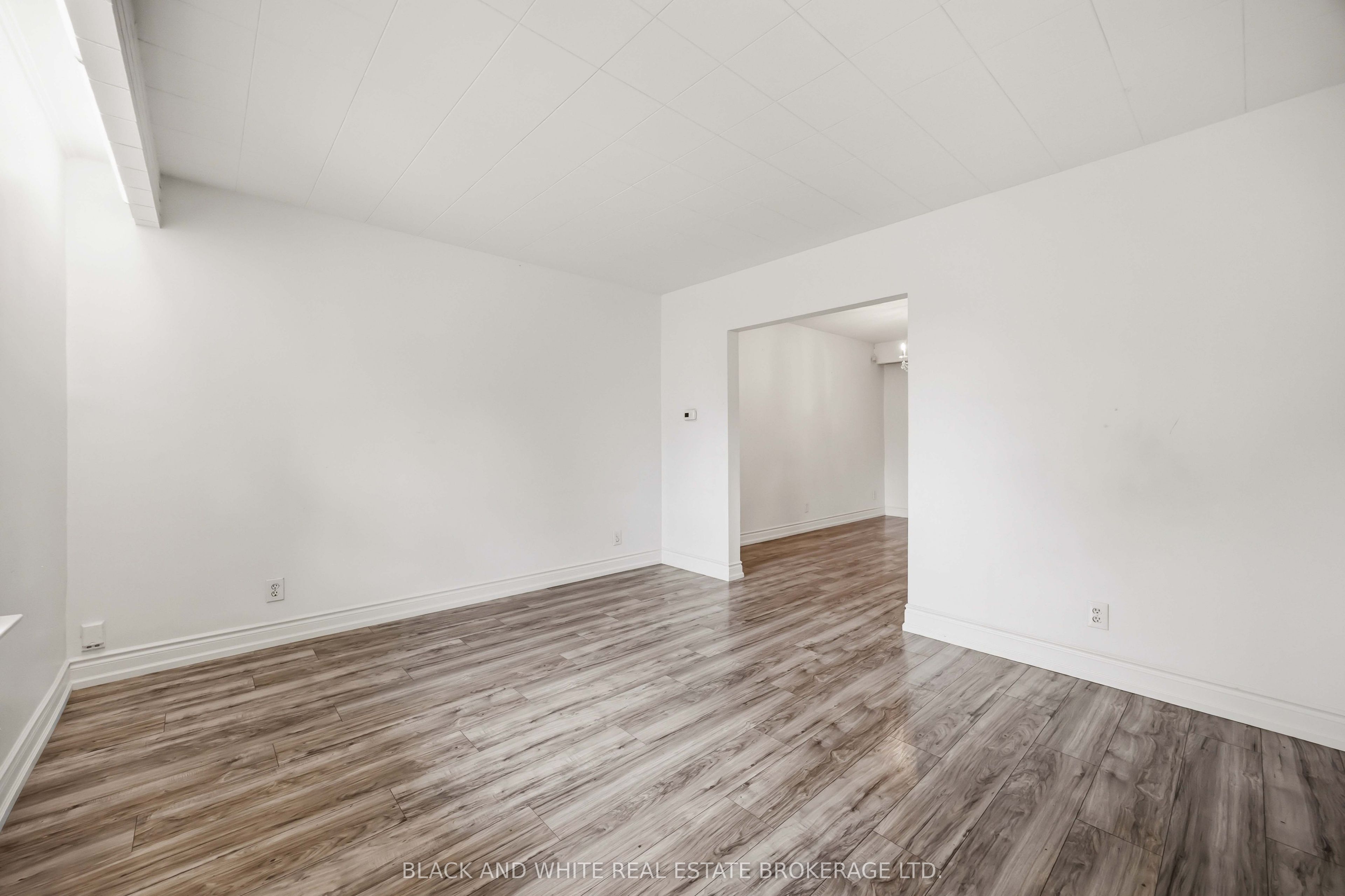 4 Greendale Avenue, Toronto, ON M6N 4P5 photo 5