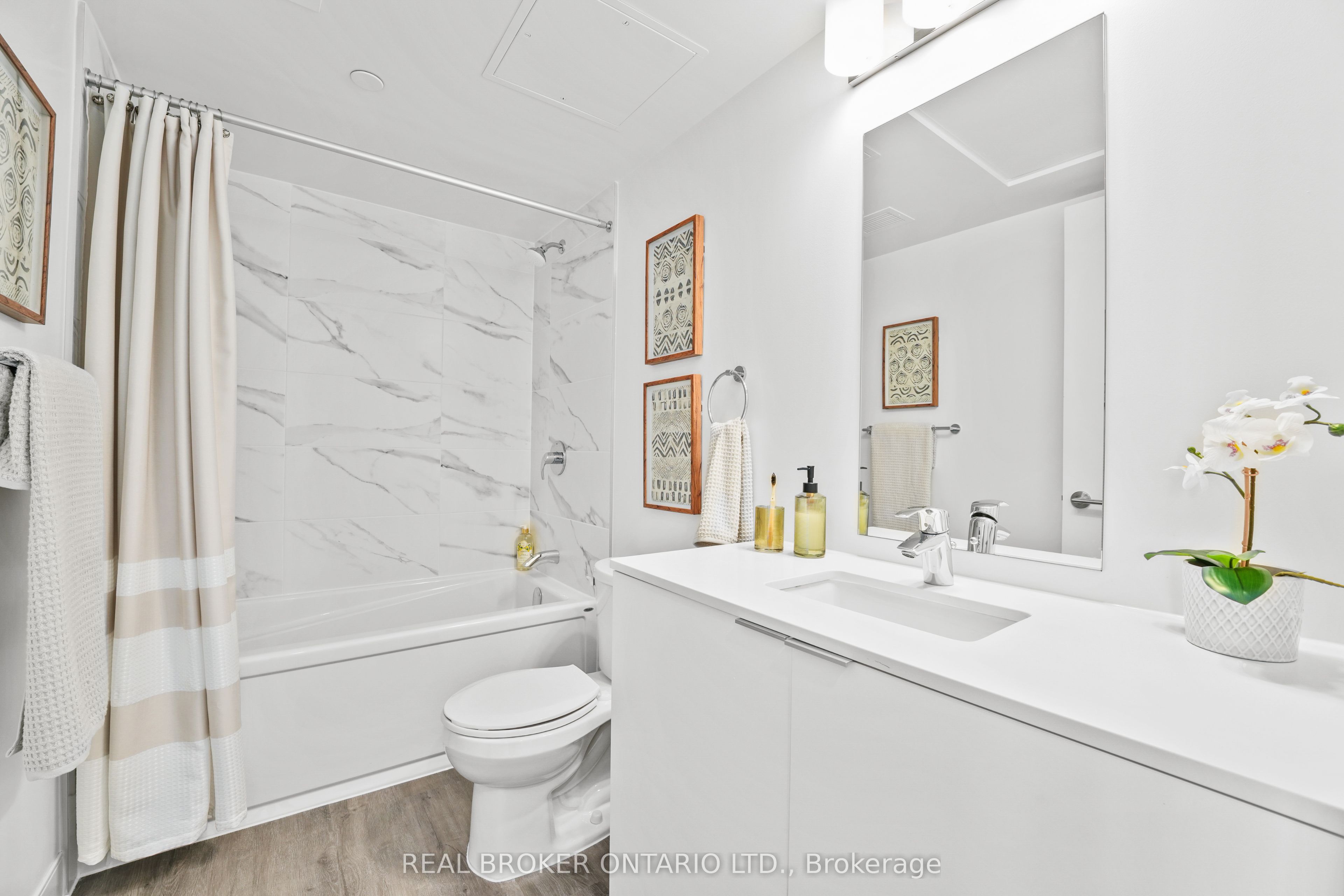 100 Manett Crescent 311, Brampton, ON L6X 5R8 photo 5