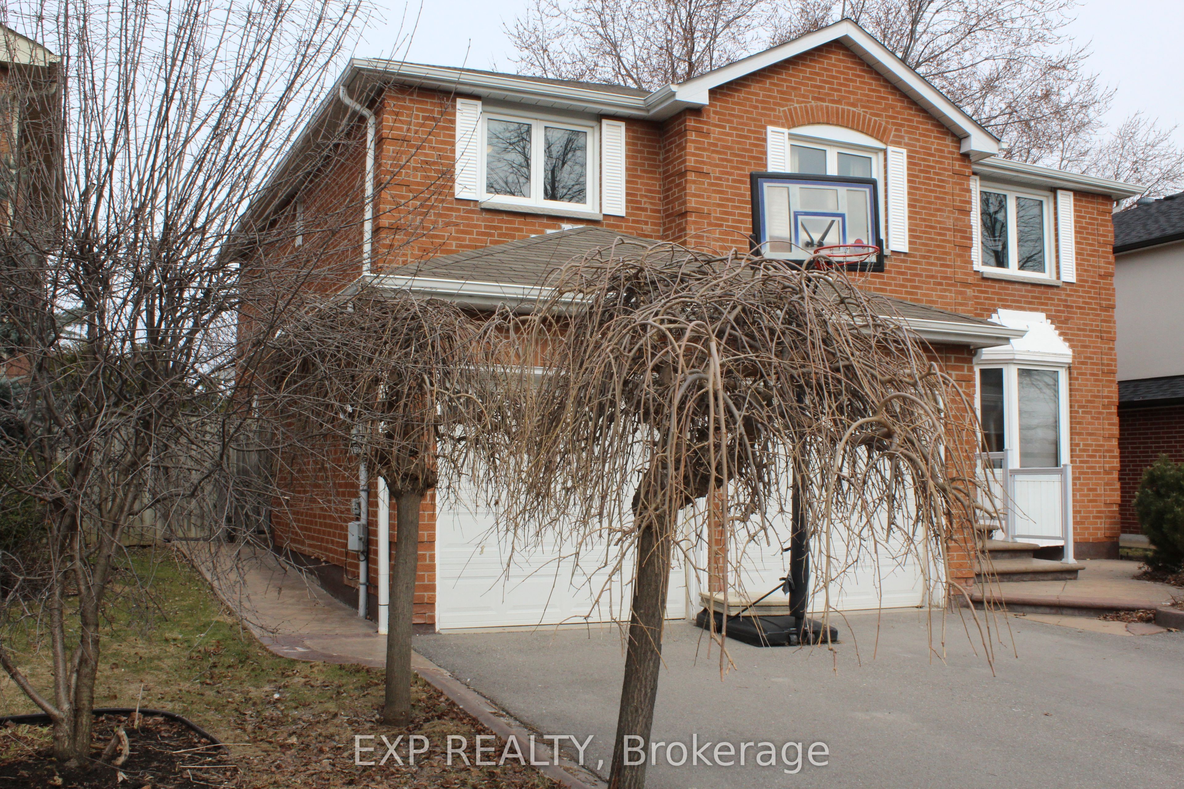 48 Howell Street, Brampton, ON L6Y 3H8 photo 3