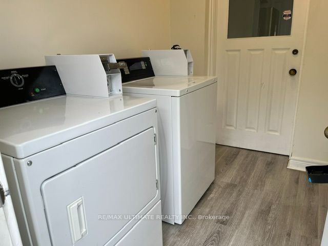 10 Hibernia Avenue Upper, Toronto, ON M6N 1E5 photo 4
