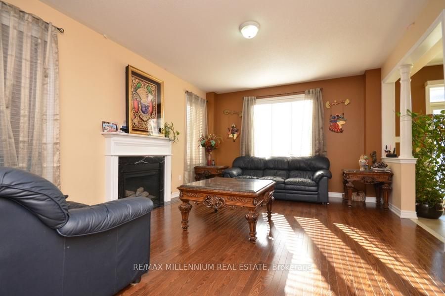 68 Skyvalley Drive, Brampton, ON L6P 3B7 photo 4