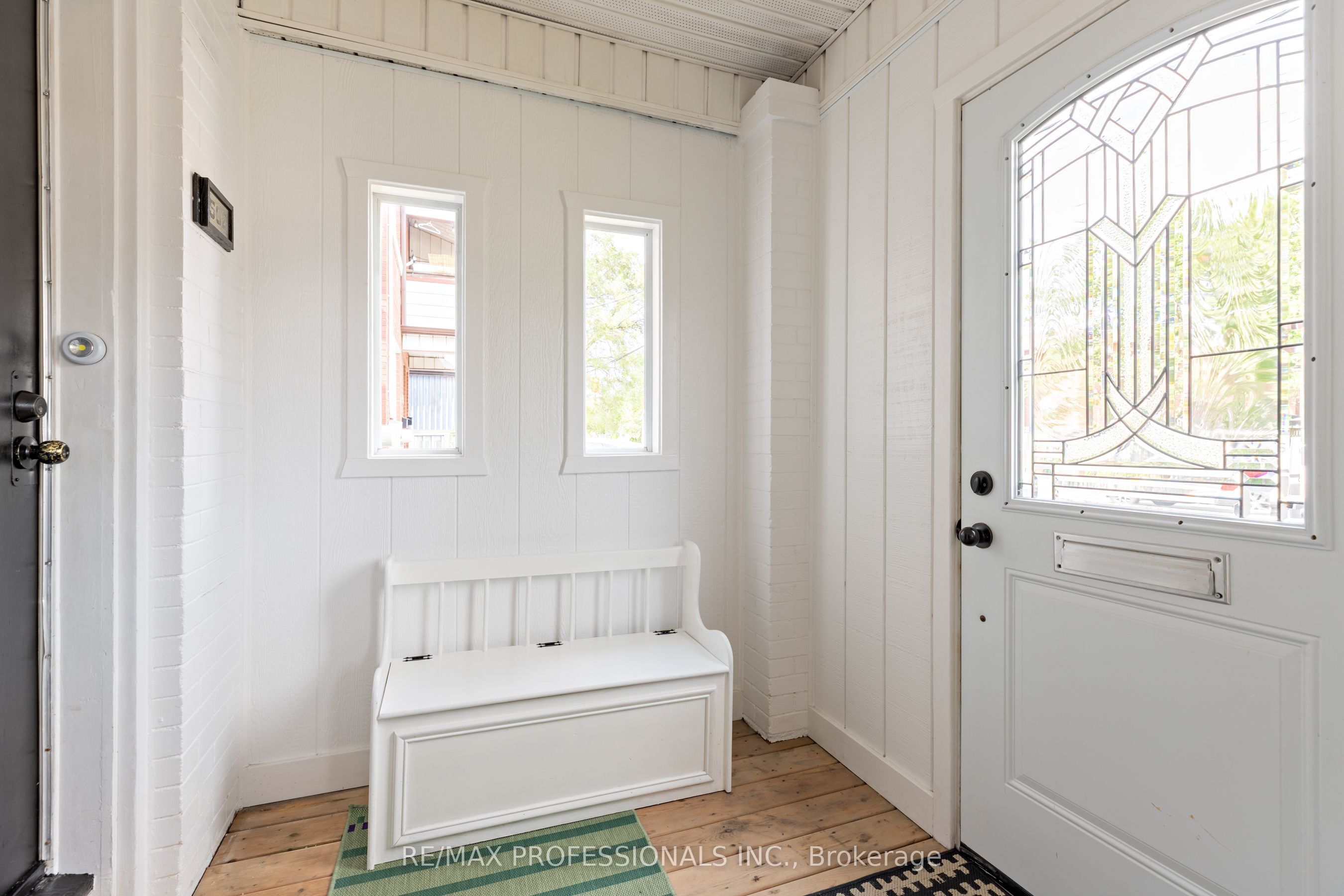 502 Jane Street, Toronto, ON M6S 4A2 photo 3