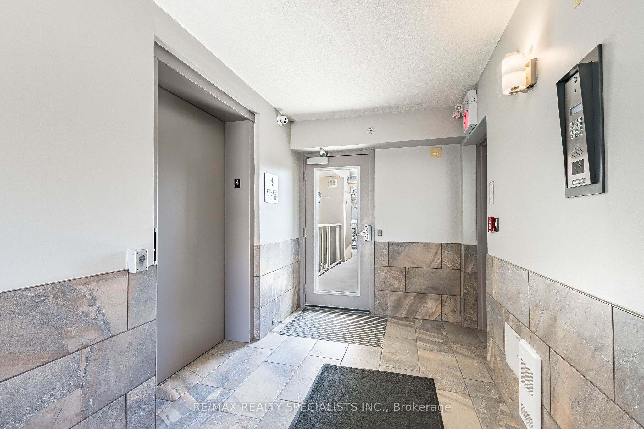 1480 Bishops Gate 406, Oakville, ON L6M 4N4 photo 4