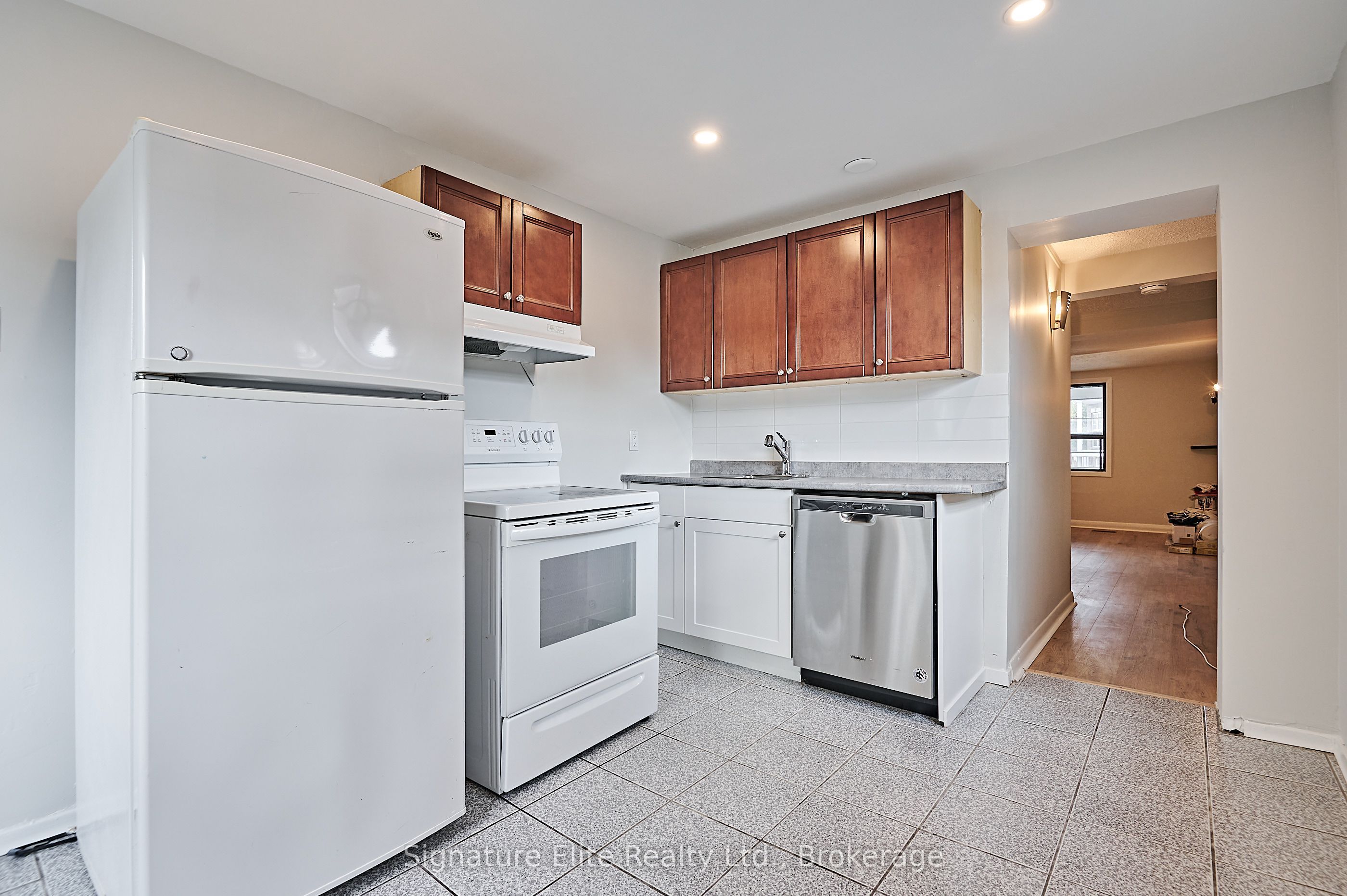 232 Old Weston Road, Toronto, ON M6N 3A4 photo 4