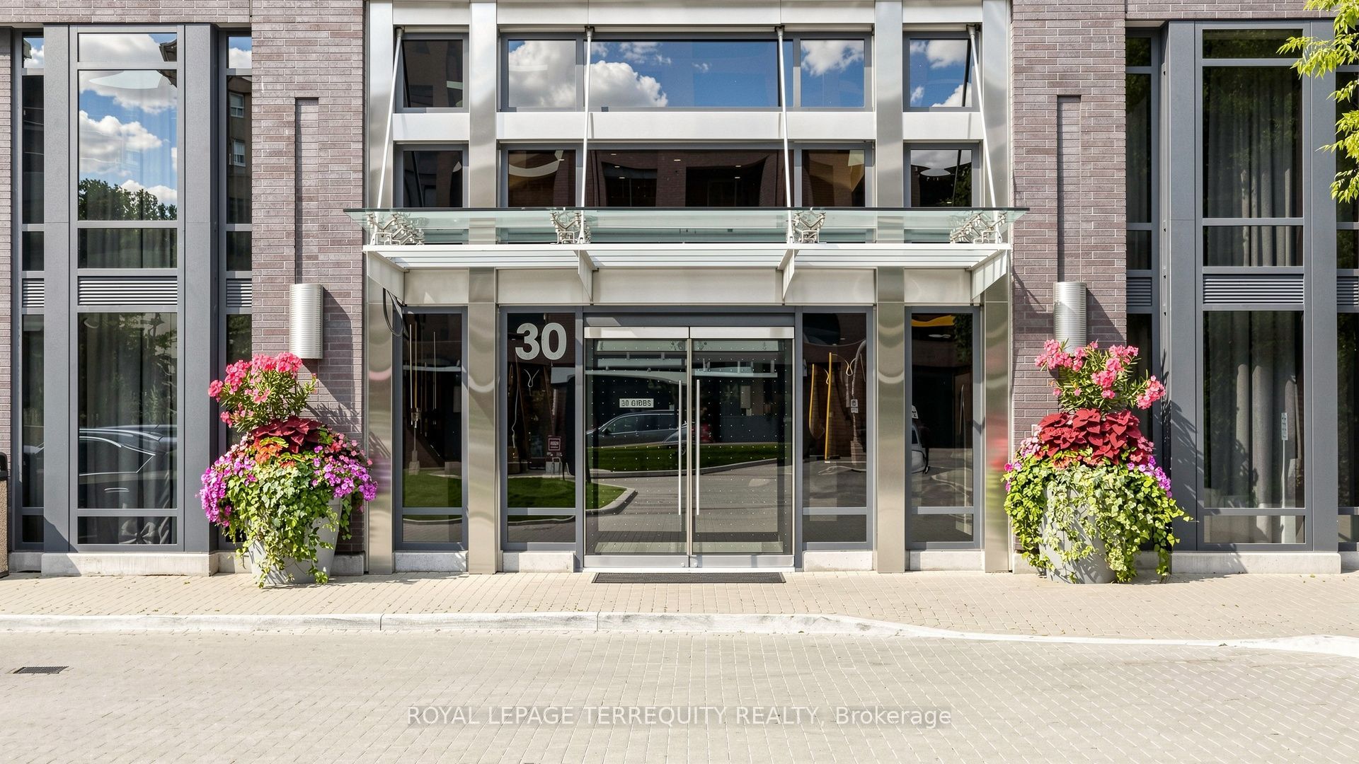 30 Gibbs Road 1410, Toronto, ON M9B 0E4 photo 5