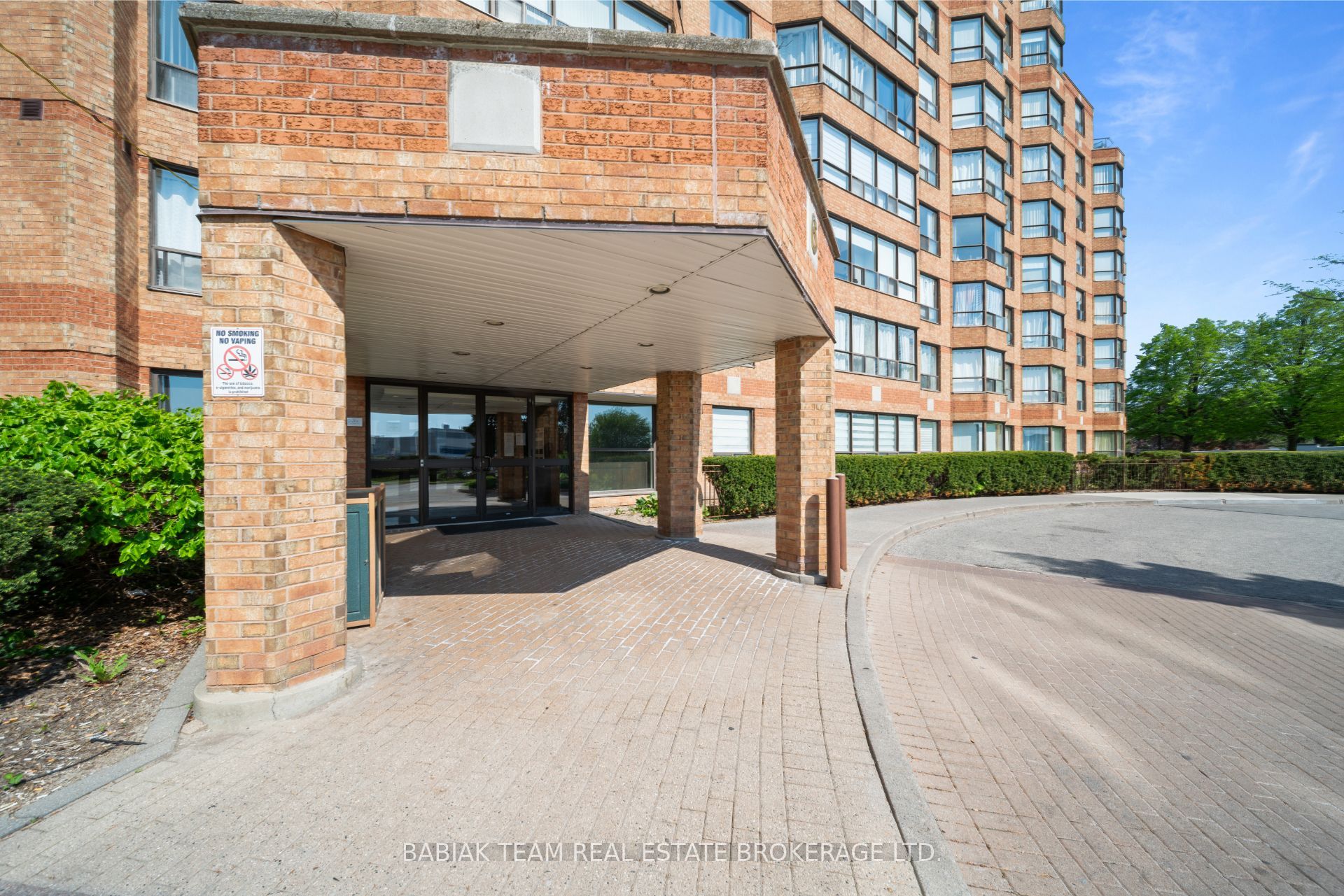 6 Humberline Drive 202, Toronto, ON M9W 6X8 photo 2