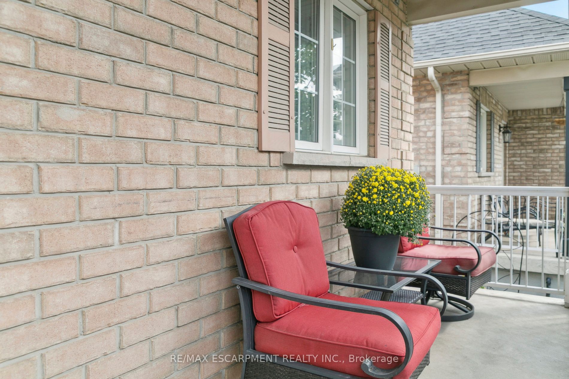 245 Centennial Forest Drive, Milton, ON L9T 5W9 photo 3