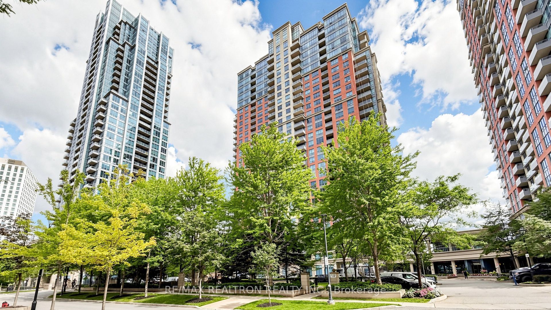 25 Viking Lane 1053, Toronto, ON M9B 0A1 photo 3