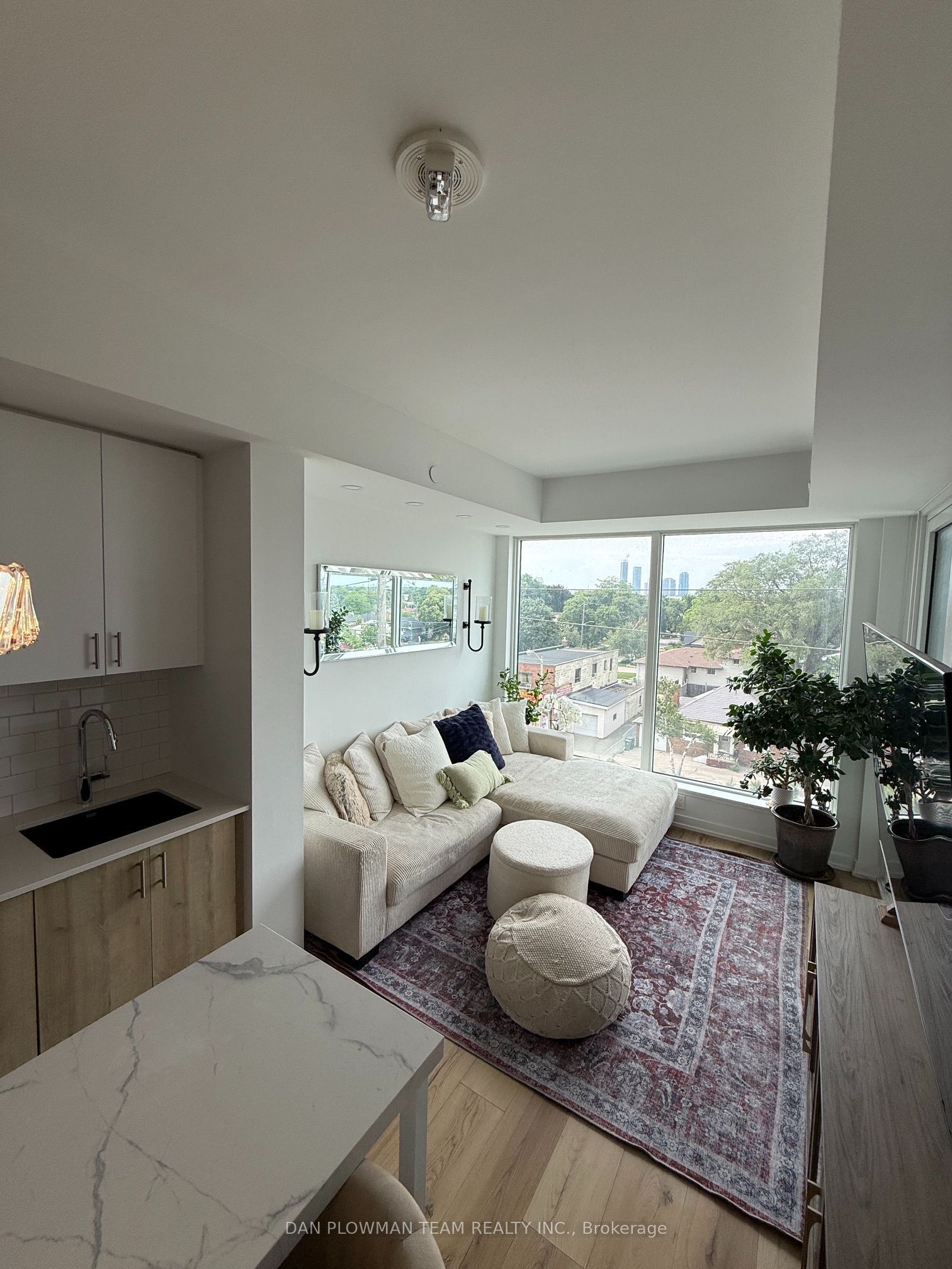 1195 The Queensway 405, Toronto, ON M8Z 0H1 photo 4