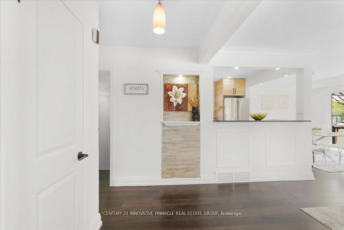 1 Judhaven Road #Main, Toronto, ON M9V 2P1 photo 5