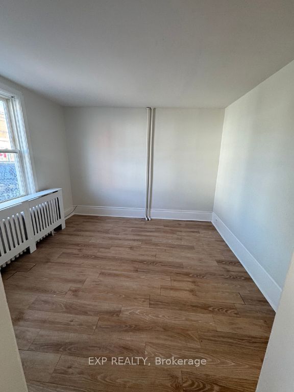 10 Willow Street N 1, Halton Hills, ON L7J 1Z7