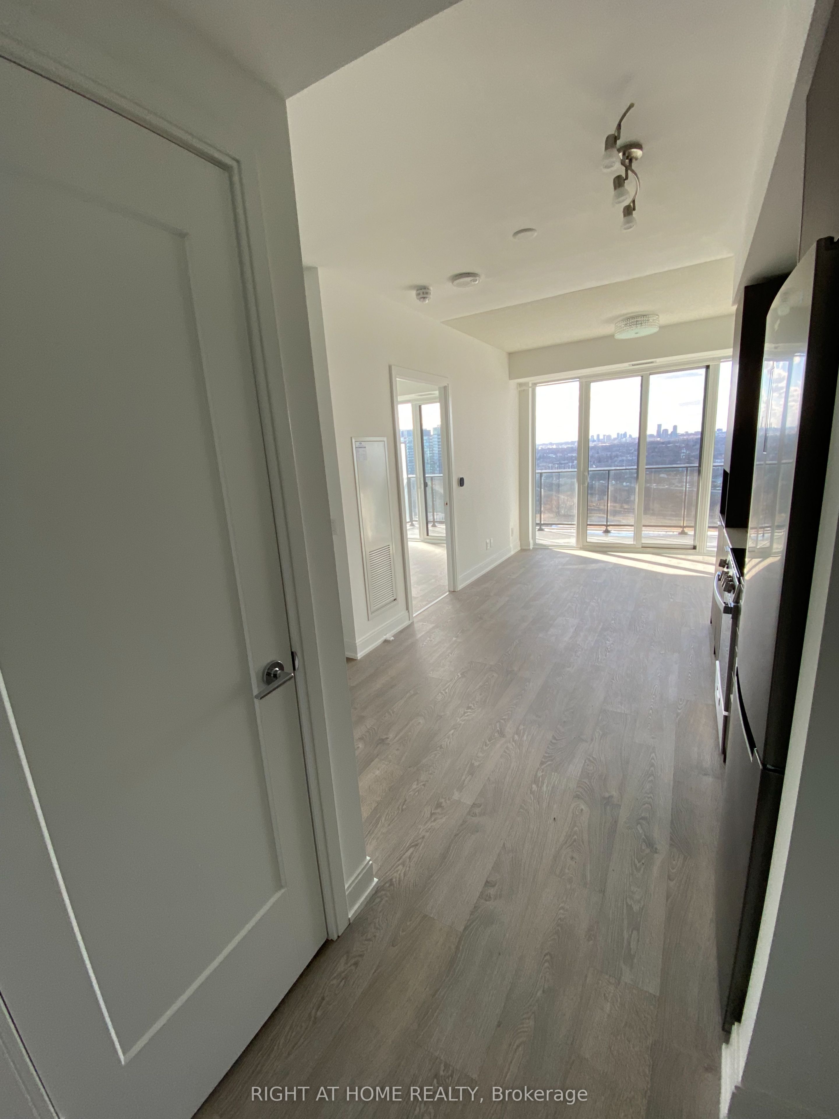 70 Annie Craig Drive 2301, Toronto, ON M8V 0G2 photo 5